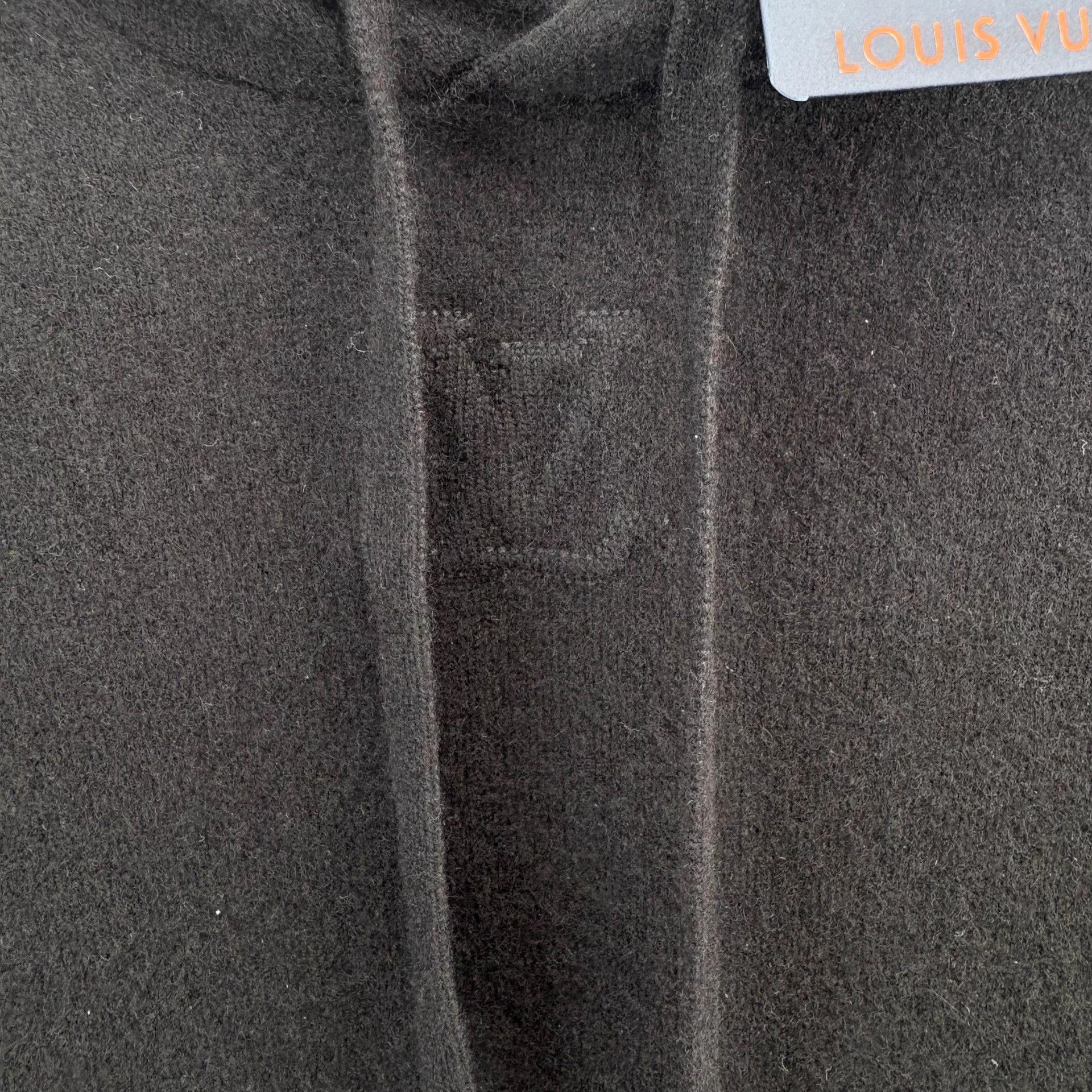 Louis Vuitton LV embossed logo cashmere hoodie S new made Italy Size US S / EU 44-46 / 1 - 5 Thumbnail