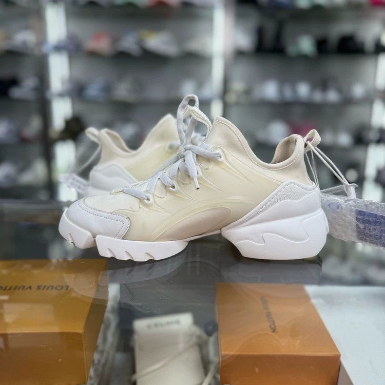 Dior Dior Dad Sneakers in White Size 37-2505 Size US 6 / EU 39 - 5 Thumbnail