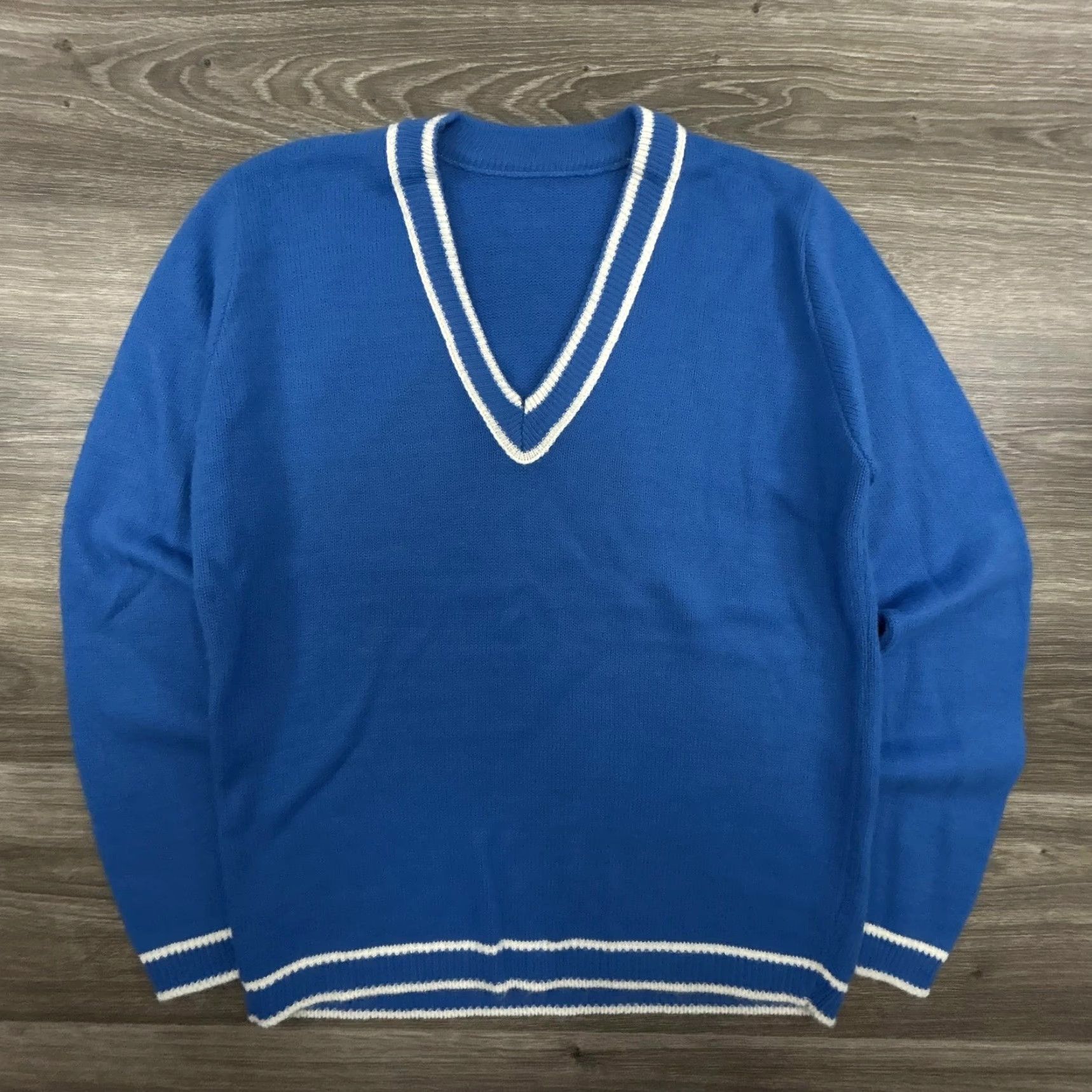 Vintage VINTAGE Union USA 50s Cricket Tennis Sweater Womens Medium Blue V-Neck Wool Knit Pullover Size M / US 6-8 / IT 42-44 - 2 Thumbnail