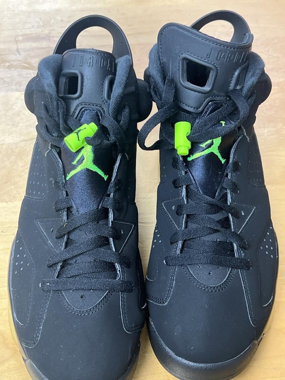 Jordan Brand Size 10 - Air Jordan 6 Retro Ele Green/Black Neon CT8529-003 Size US 10 / EU 43 - 1 Thumbnail
