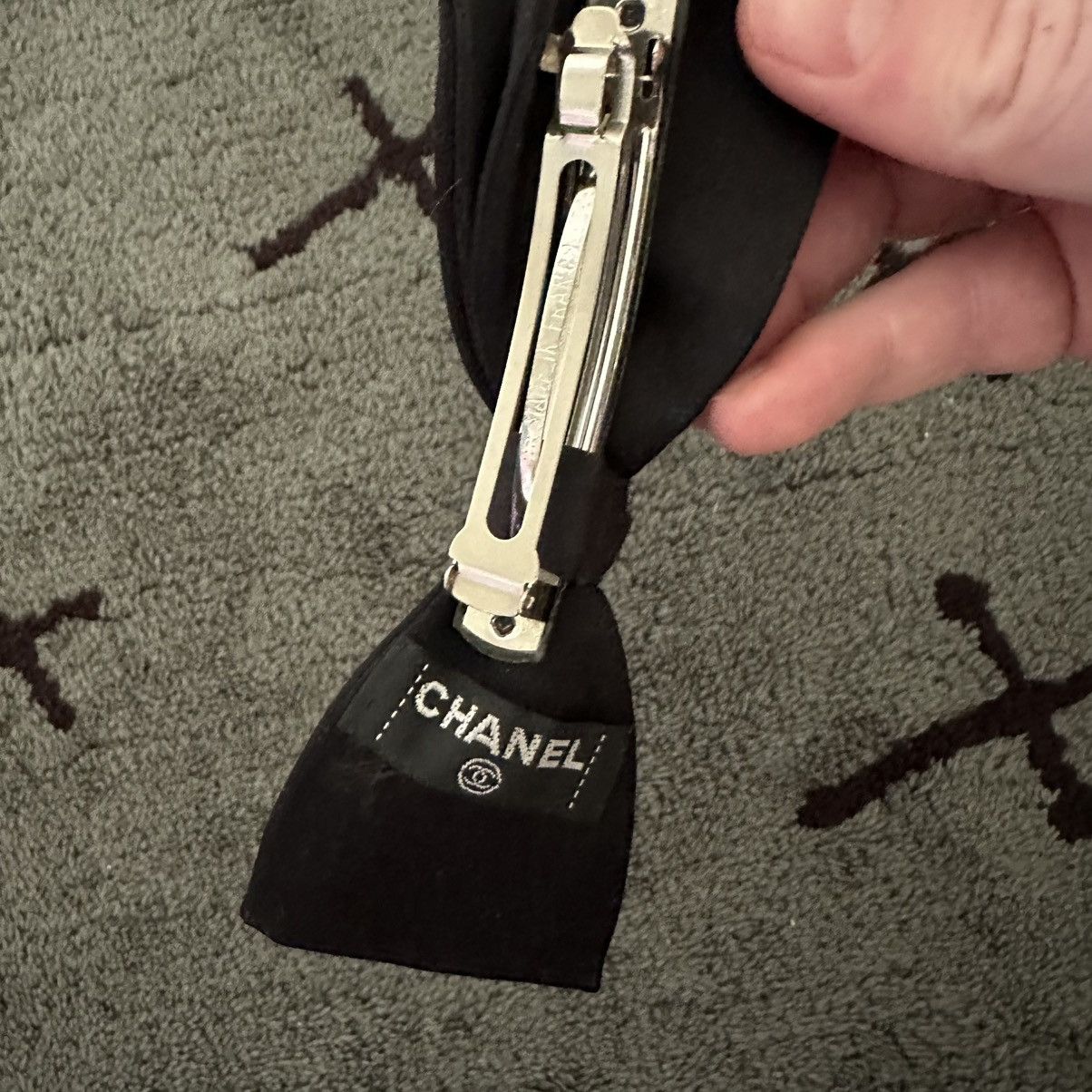 Chanel Archive Chanel Black Bow Hair Clip Vintage Size ONE SIZE - 2 Thumbnail