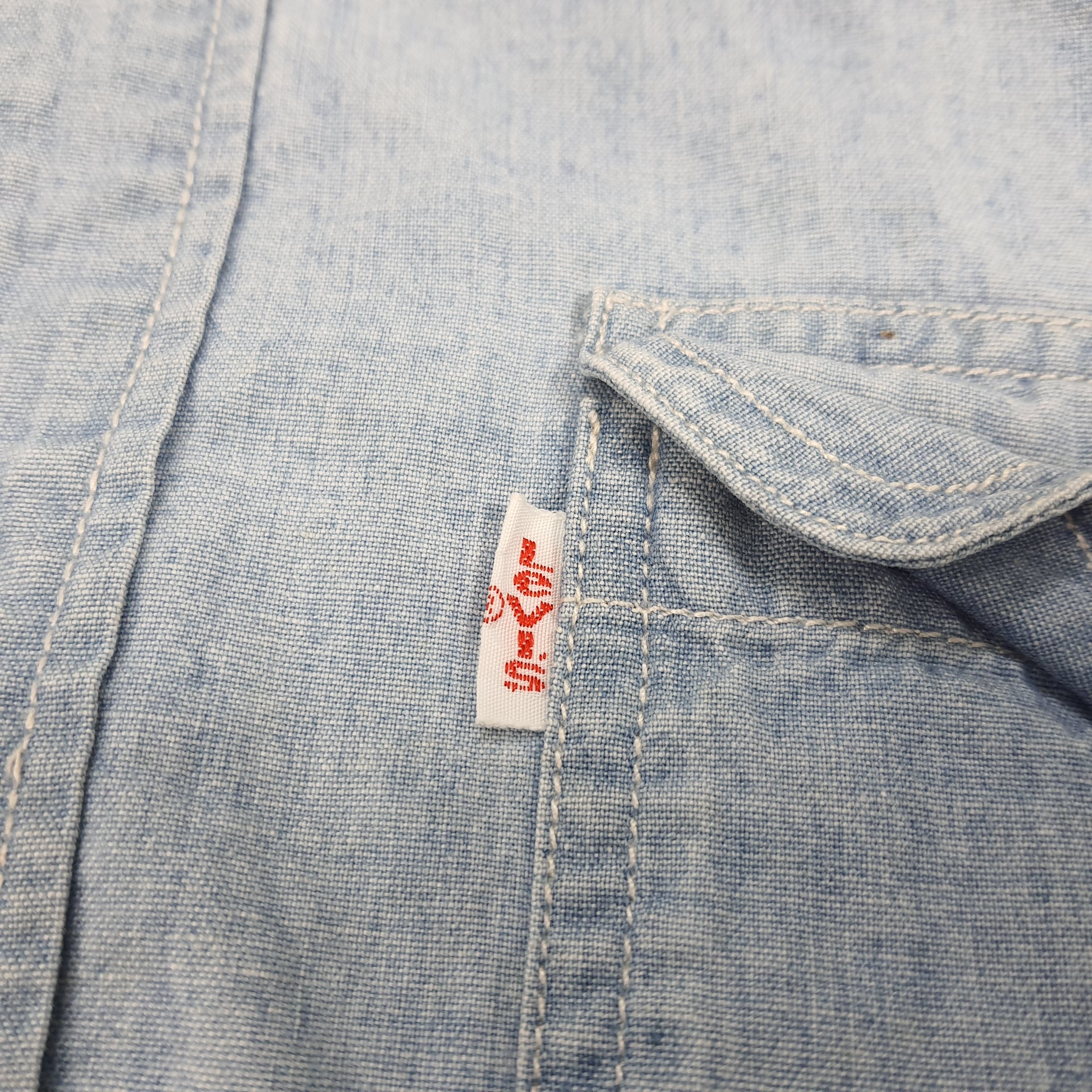 Levi's × Vintage Vintage Levi's Jeans for Women Long Sleeve Shirt Size M / US 6-8 / IT 42-44 - 5 Thumbnail