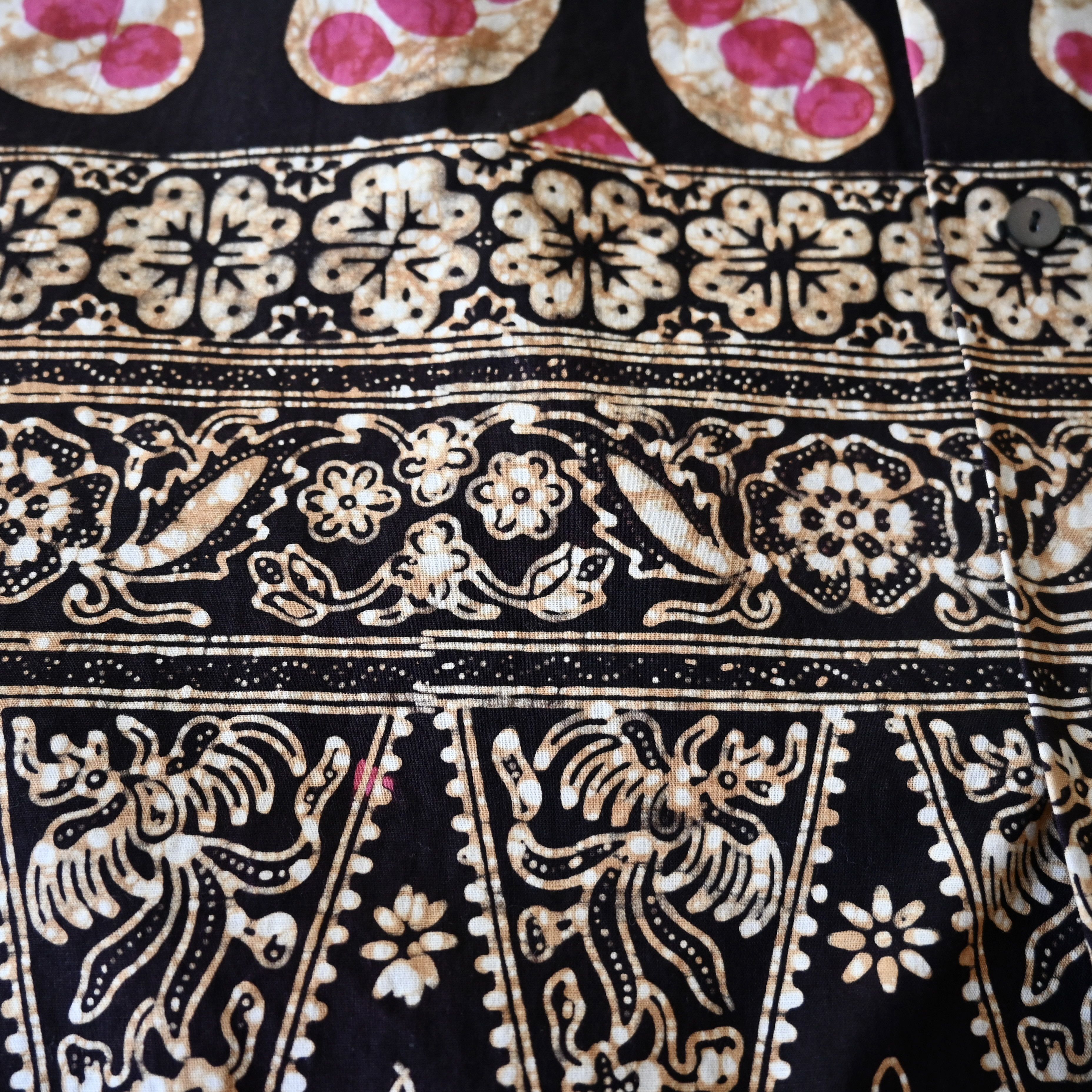 Beams Japan Vintage 1990s BEAMS authentic batik cotton Hawaiian shirt Size US L / EU 52-54 / 3 - 20 Thumbnail