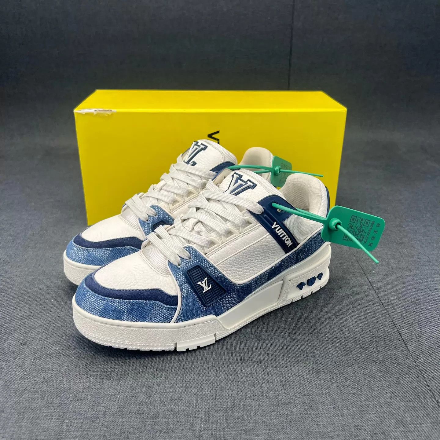 Louis Vuitton LV Trainer White Blue Damier 37.5 Worn 2x With Box Size US 7 / IT 37 - 1 Thumbnail