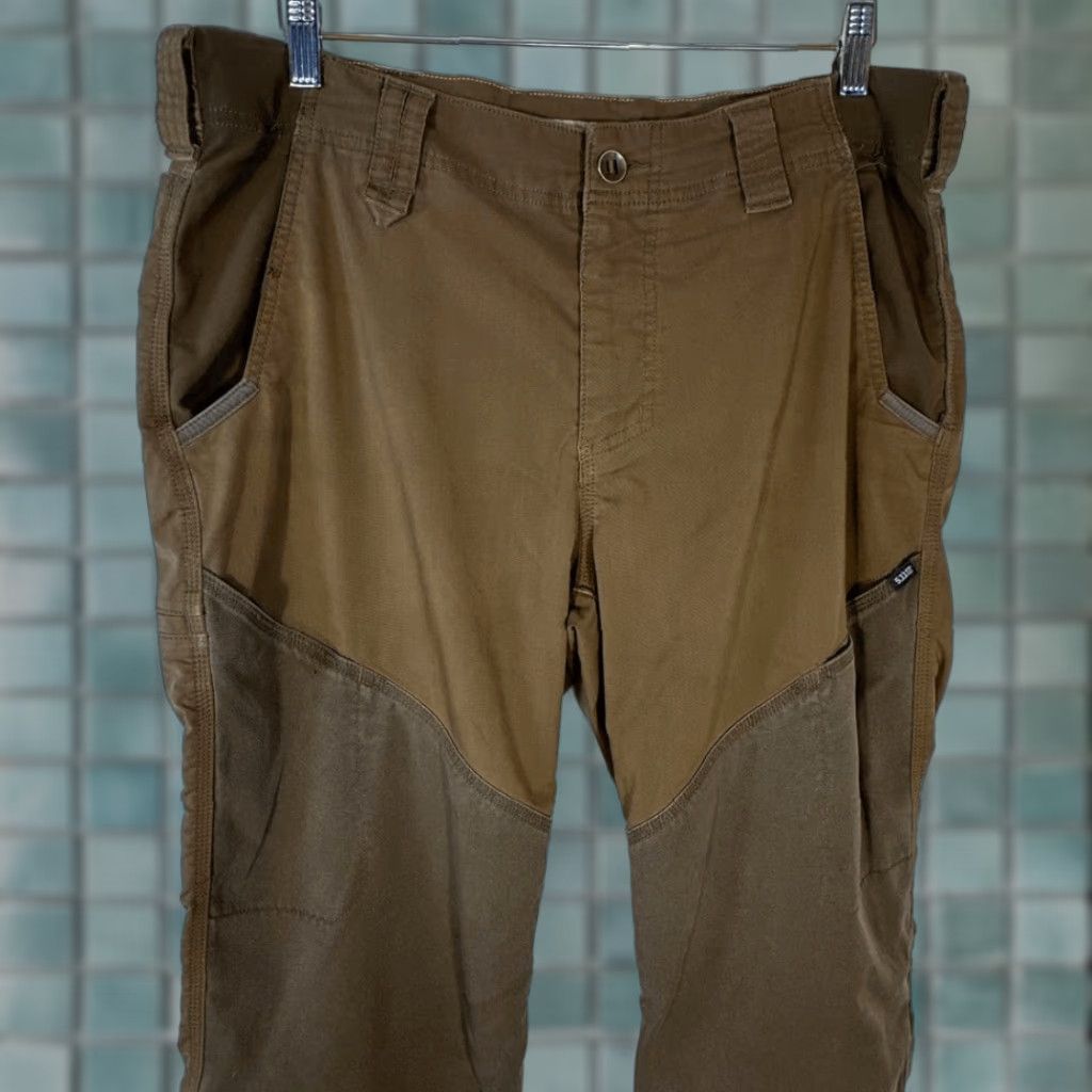 Vintage VINTAGE 5.11 Tactical Pants Mens 36 Cargo Work Pants Brown Cargo Workwear Mens Regular 33in Inseam Size US 36 / EU 52 - 1 Thumbnail