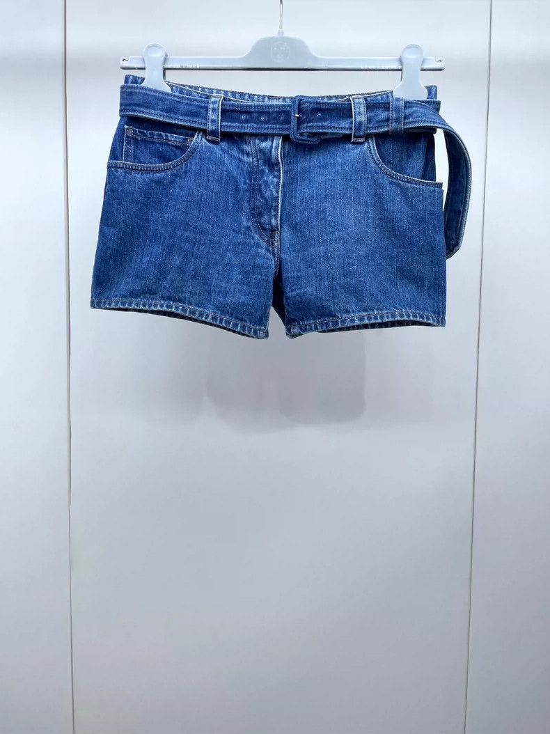 Prada PRADA Blue Denim Shorts-dmc Size US 32 / EU 48 - 1 Thumbnail