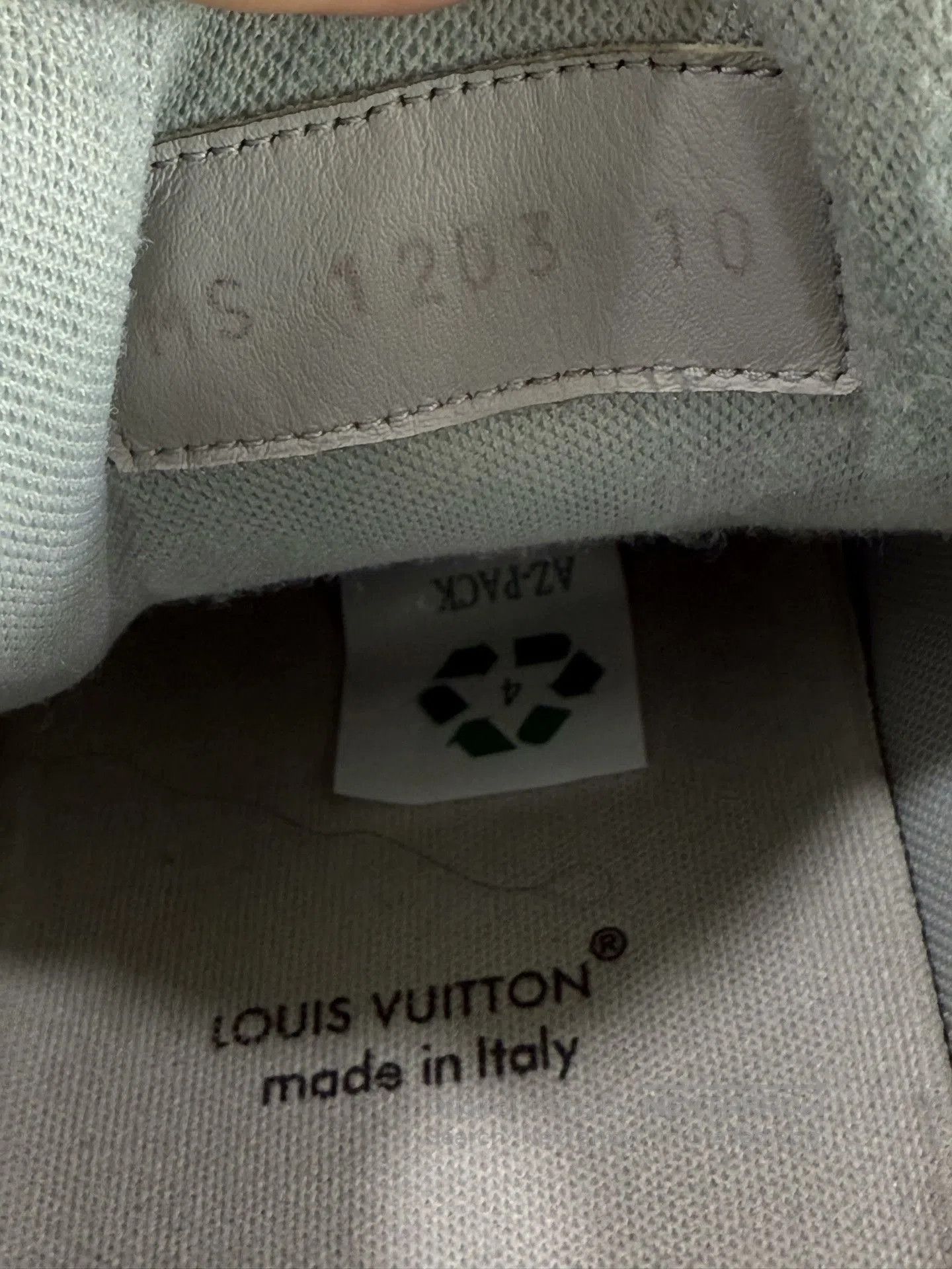 Louis Vuitton Louis Vuitton LV Trainer White Green Velcro. Size US 10 / EU 43 - 5 Thumbnail