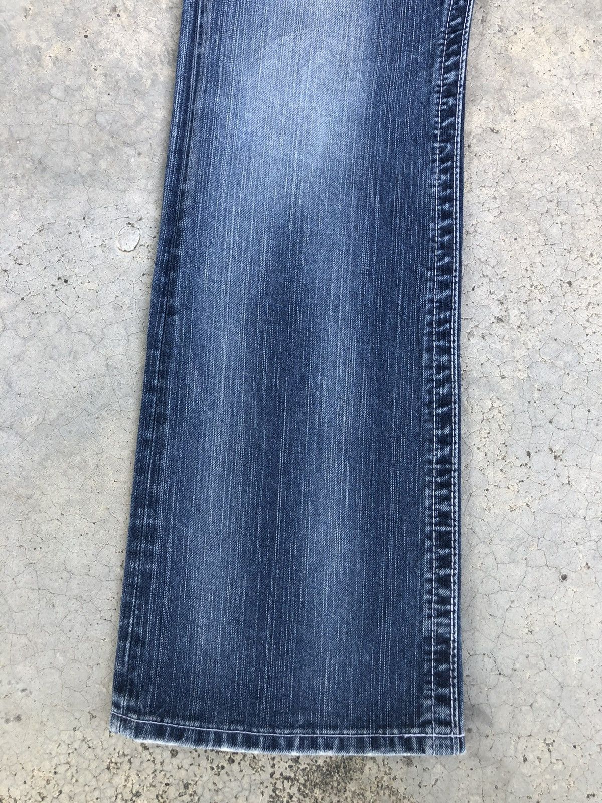 Who Decides War Edwin XV Flared Jeans Bootcut Distressed Jeans Size US 33 - 6 Thumbnail
