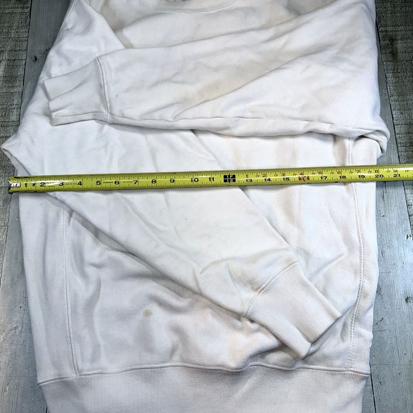 Champion VINTAGE Men’s Champion Crewneck White Size M Reverse Weave Minor Stains Shirt Mens Size US M / EU 48-50 / 2 - 4 Thumbnail
