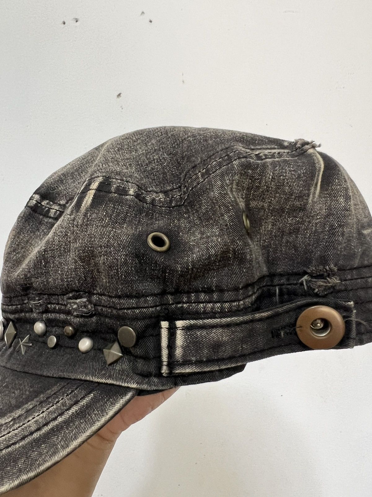 Beauty Beast × Hysteric Glamour × If Six Was Nine JAPANESE STUDDED DISTRESSED PUNK CAP Size ONE SIZE - 6 Thumbnail