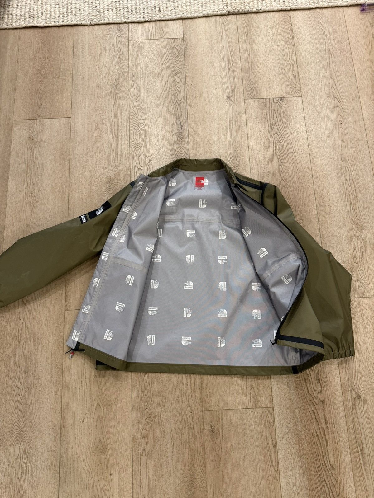 Supreme × The North Face NEW Coaches Jacket Summit Series Size US XL / EU 56 / 4 - 11 Thumbnail