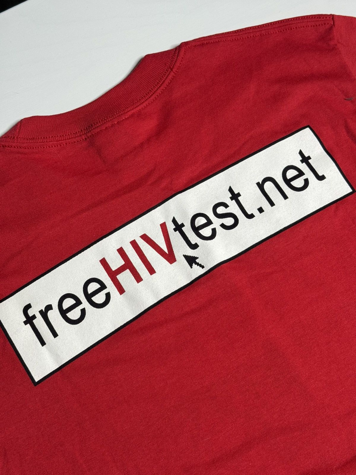 Vintage VINTAGE Y2K Free HIV Test Tee "Red" [ M ] PREOWNED Size US M / EU 48-50 / 2 - 2 Thumbnail