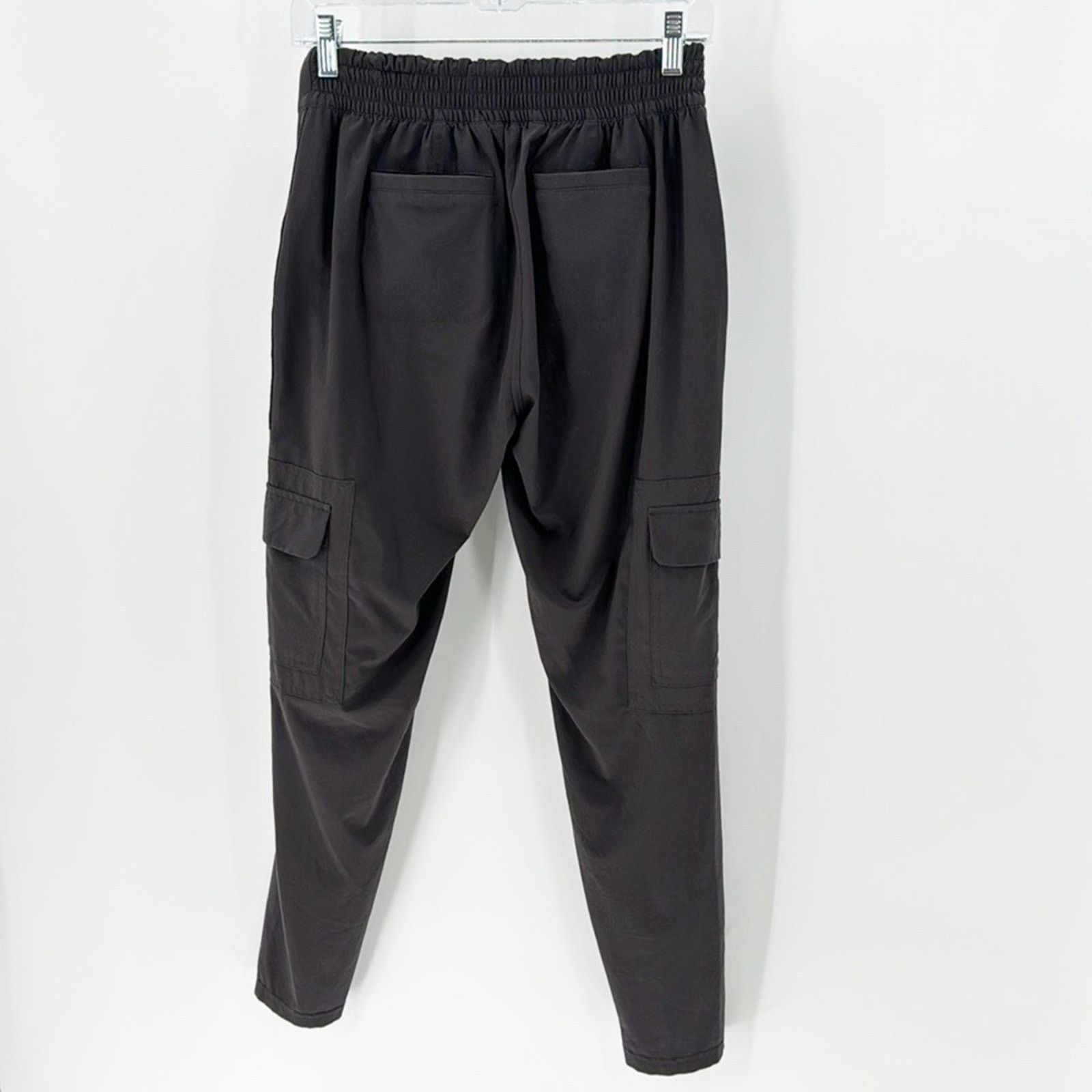 Athleta Athleta Chelsea Cargo pants black athleisure athletic sz 2 Size 27" / US 4 / IT 40 - 7 Thumbnail