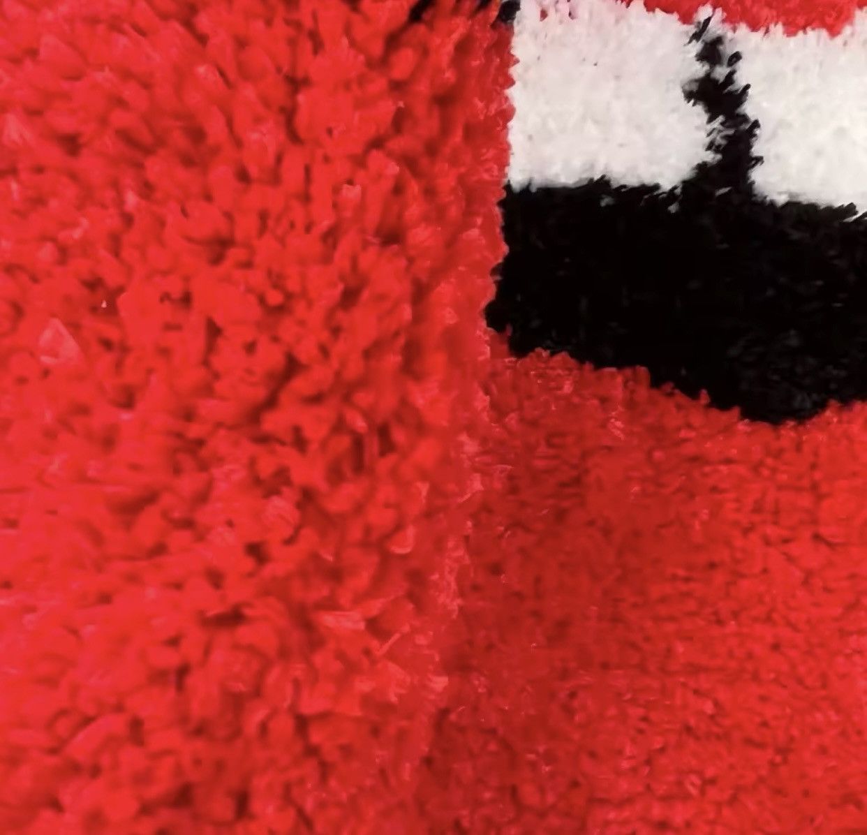 Japanese Brand Sexy Red Lip Tufted Rug Size ONE SIZE - 6 Thumbnail