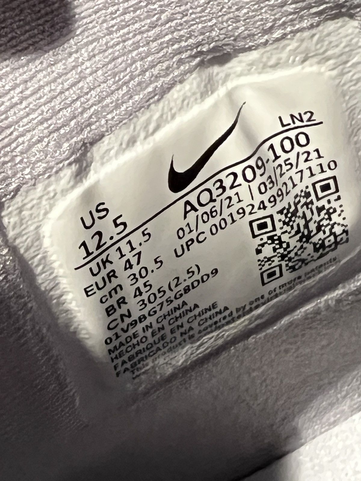 Nike NEW Nike Alpha Menace Pro 2 White size 12.5 Football cleats Size US 12.5 / EU 45-46 - 9 Thumbnail