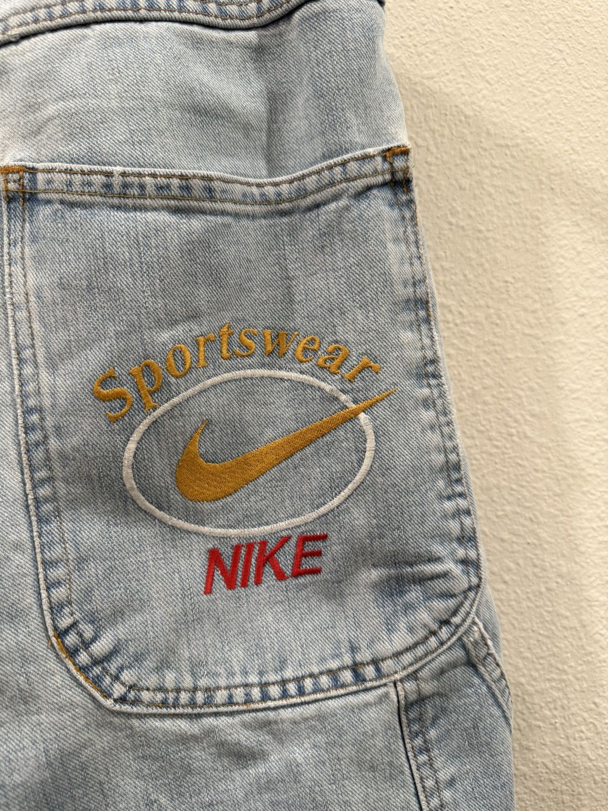 Nike 90s Nike embroidered denim shorts. Size US 34 / EU 50 - 3 Thumbnail