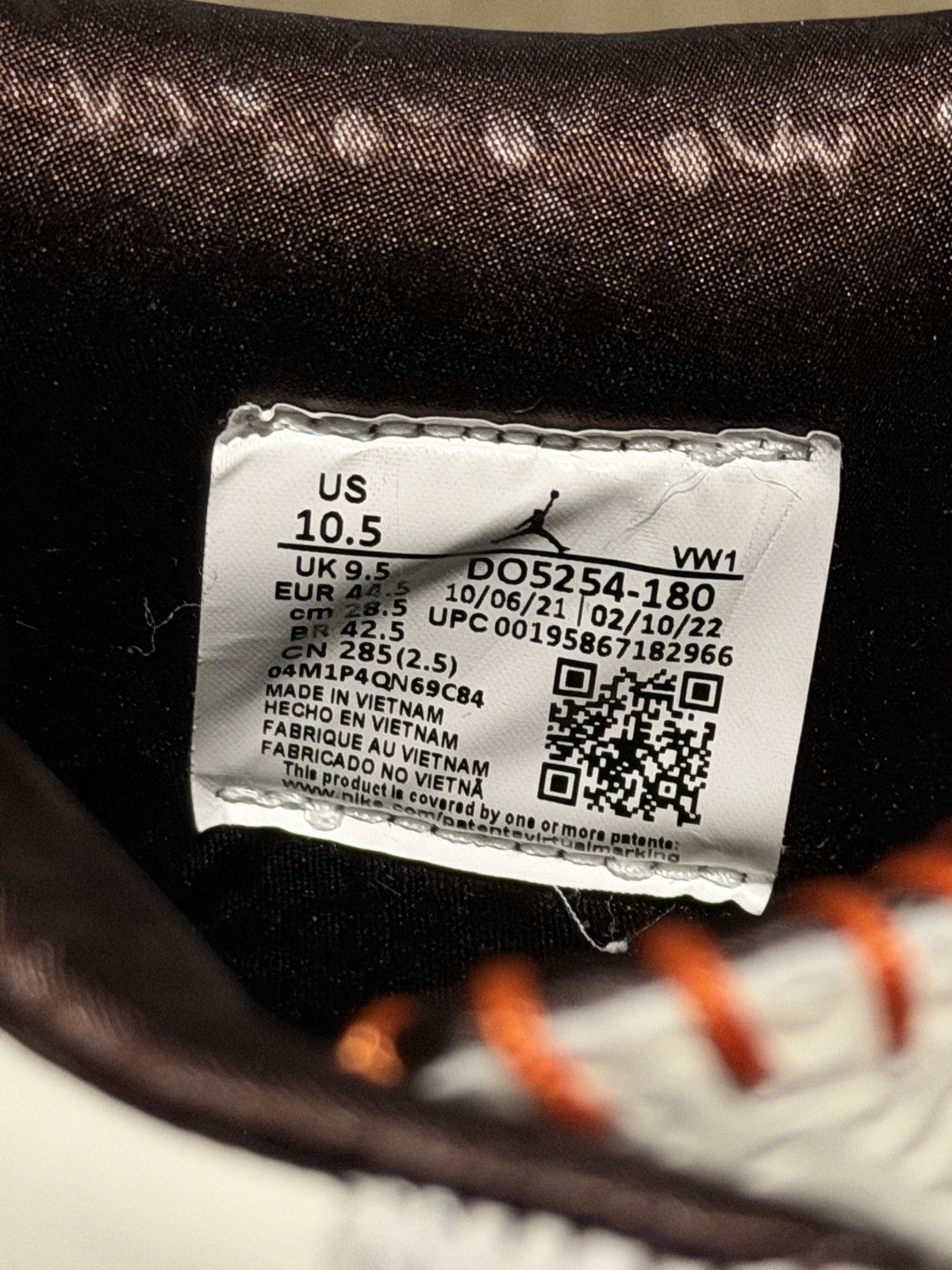 Jordan Brand 2022 Maison Chateau Rouge x Air Jordan 2 Size US 10.5 / EU 43-44 - 6 Thumbnail