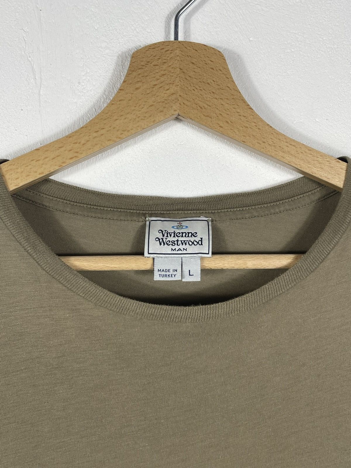 Vintage × Vivienne Westwood Vivienne Westwood Khaki T Short Tee Mini Logo Orb Size US L / EU 52-54 / 3 - 6 Thumbnail