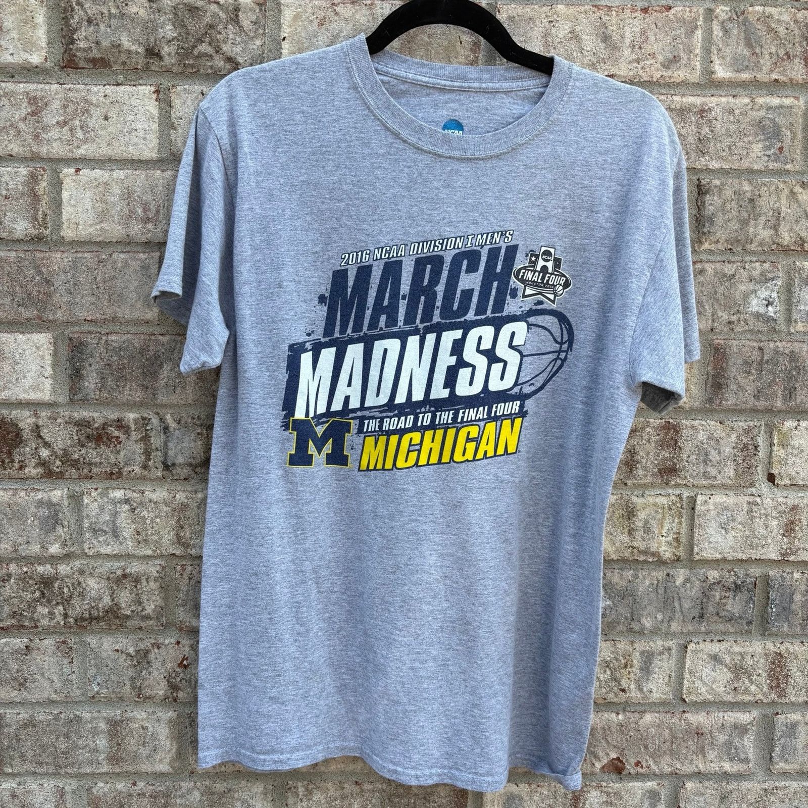NCAA Michigan basketball T-shirt Size US M / EU 48-50 / 2 - 1 Thumbnail