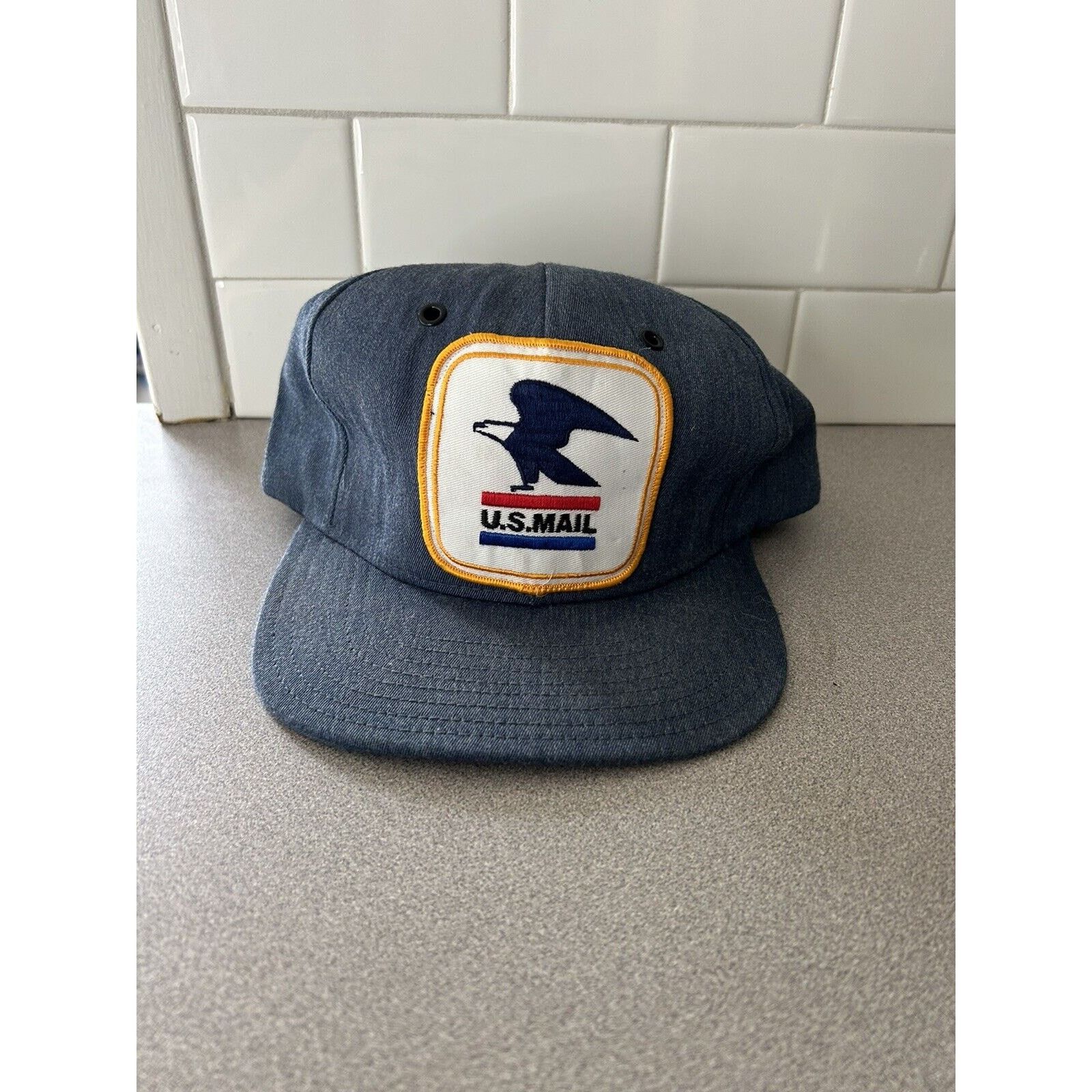 Vintage Vintage Mail Hat Embroidered Patch Trucker Hat Blue Size ONE SIZE - 1 Thumbnail