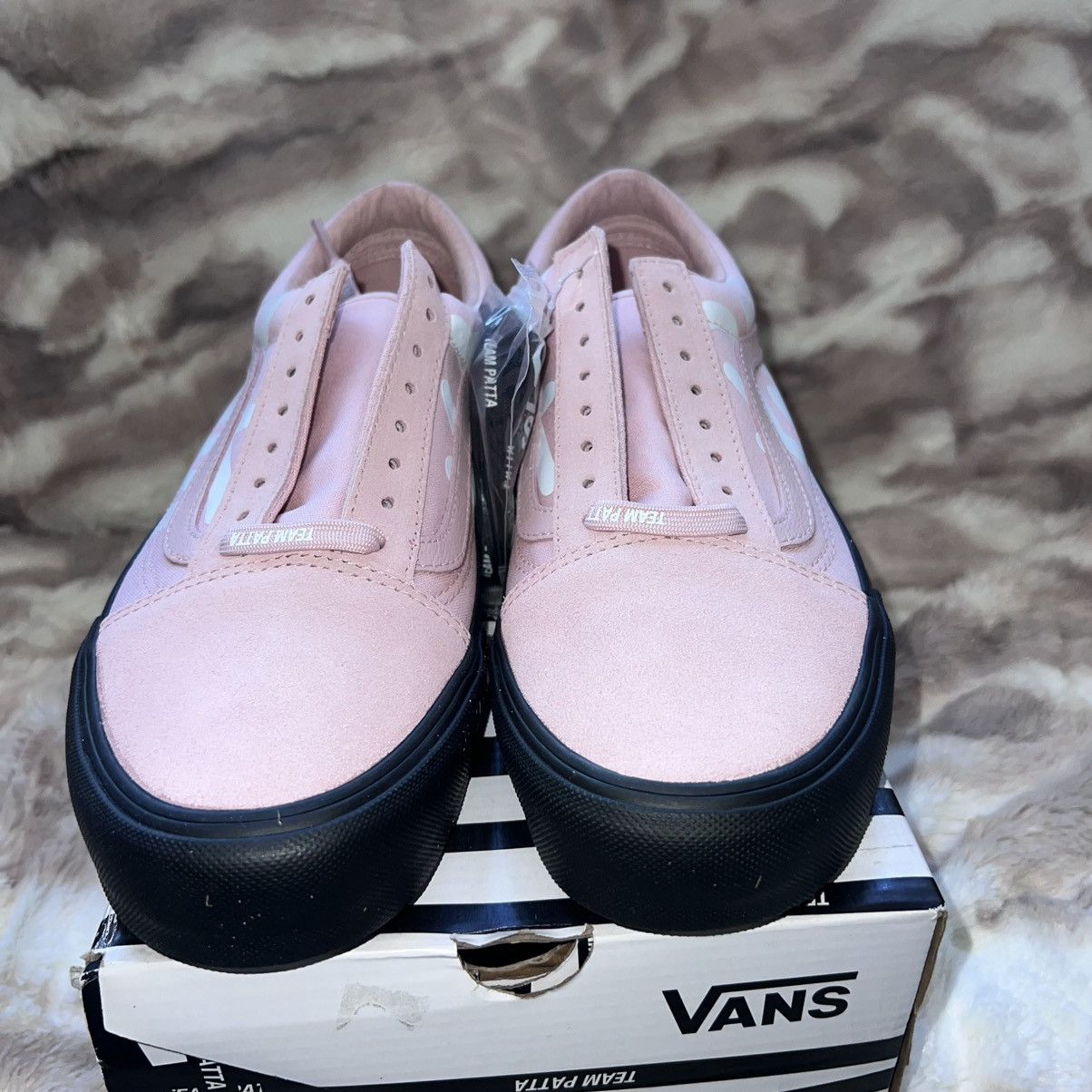 Patta × Vans VANS UA OLD SKOOL VLT LX patta mean eyed cat silver pink Size US 9 / EU 42 - 6 Thumbnail