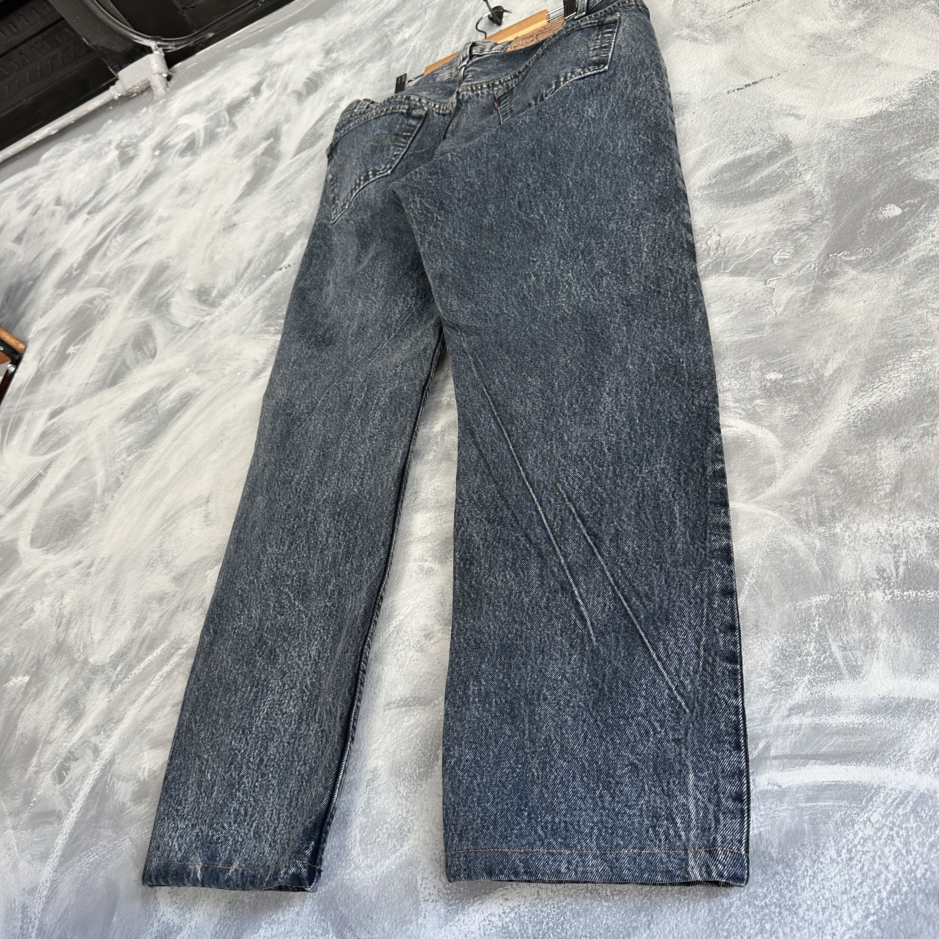 Levi's Vtg Levis 501 Jeans Mens 36x30 Black Button Fly Made in USA Size US 36 / EU 52 - 4 Thumbnail