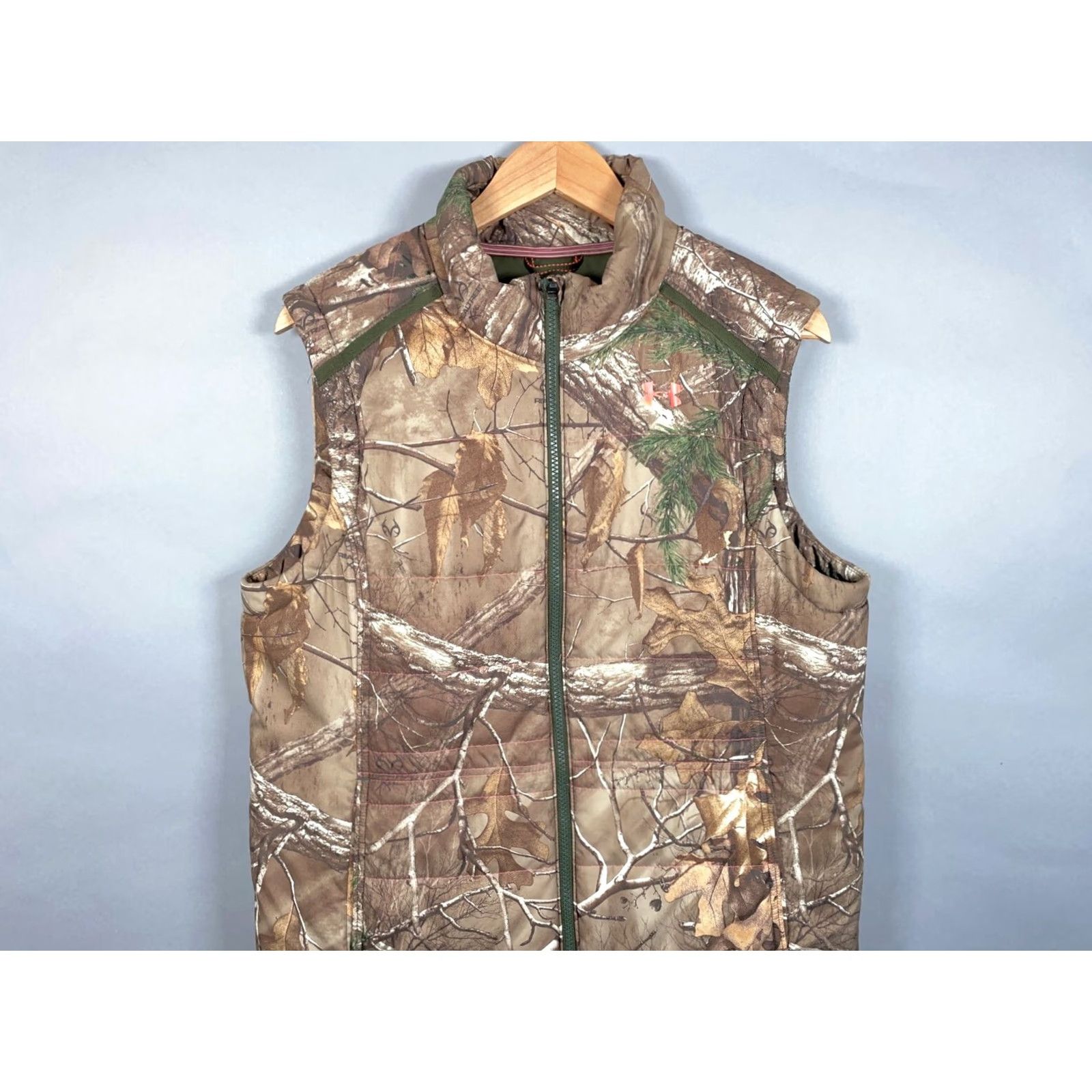Under Armour Under Armour Camouflage Vest Women's XL Brown 90s Puffer Jacket Stand-Up Collar Zip Full Zip Insulated Lined Pockets Camouflage Nylon-Polyester Size XL / US 12-14 / IT 48-50 - 4 Thumbnail