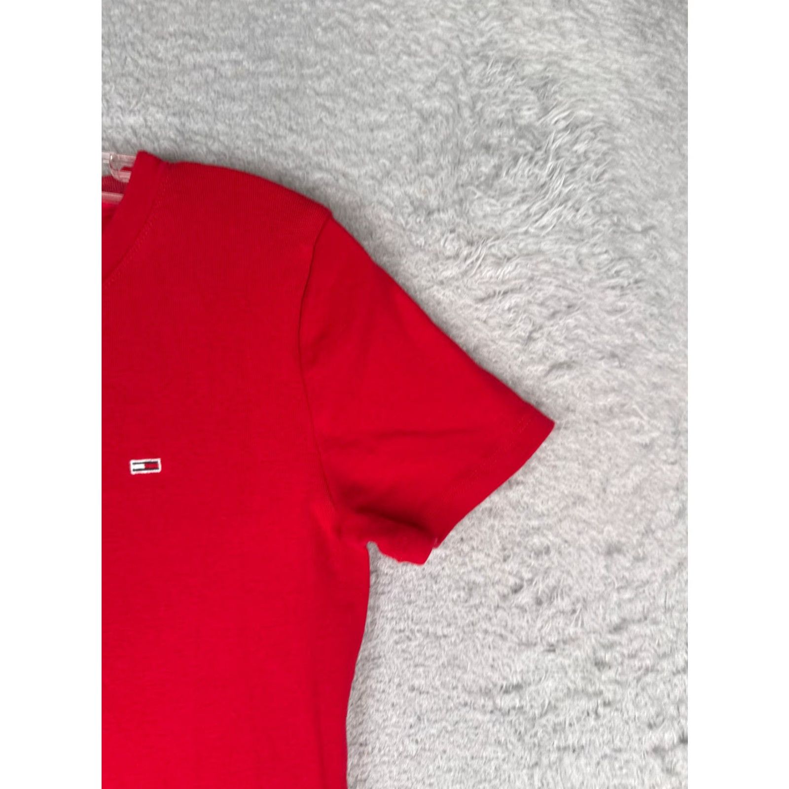 Tommy Hilfiger Tommy Hilfiger Shirt Women Red Short Sleeve Crew Neck 100% Cotton Smal Jeans Size S / US 4 / IT 40 - 2 Thumbnail
