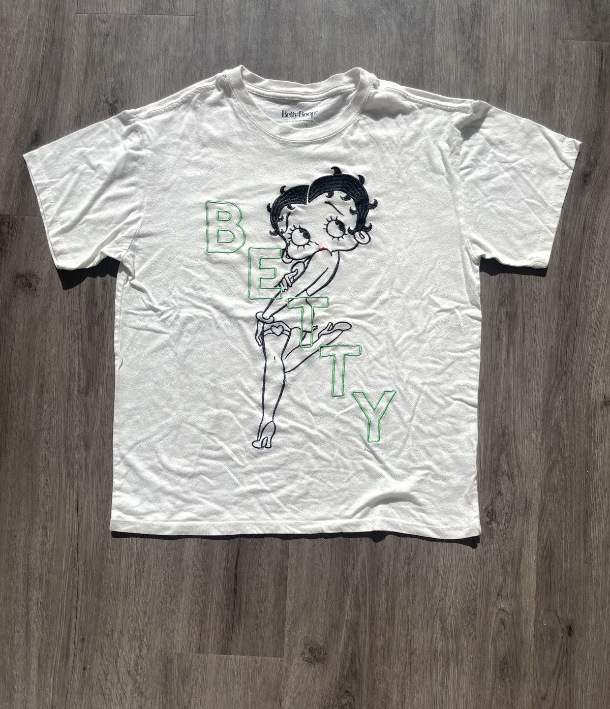 Other Y2K Betty Boop “Embroidered Pin-up Logo ” T-shirt (Sz. L) Size US L / EU 52-54 / 3 - 1 Thumbnail