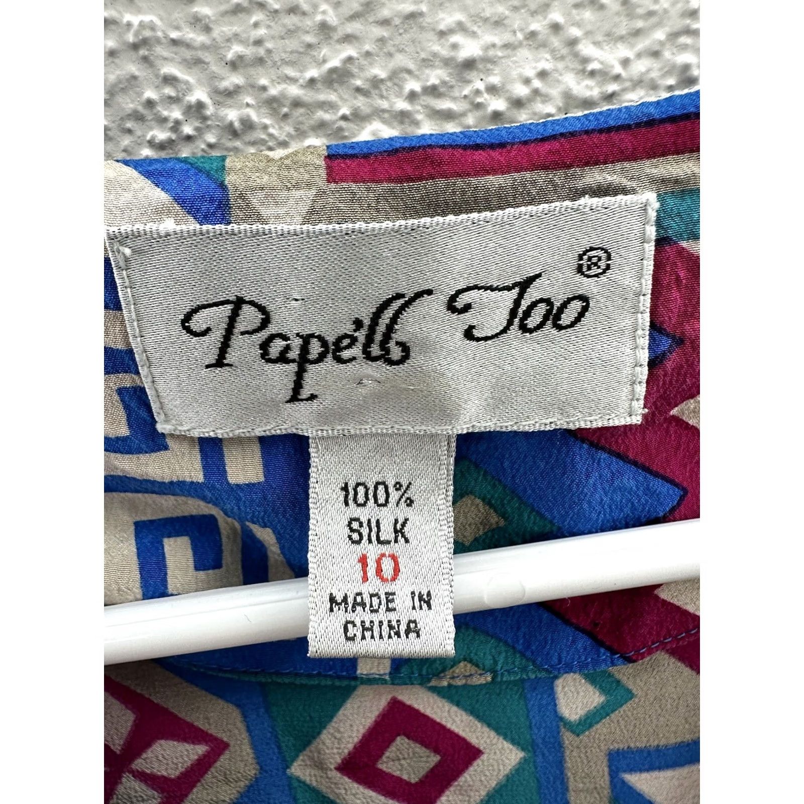 Vintage Pape'll Too Womens Blouse Button-Up Silk Aztec Long Sleeve Size 10 Blue Geometric Regular Styling Bohemian Mens? Womens Size L / US 10 / IT 46 - 5 Thumbnail