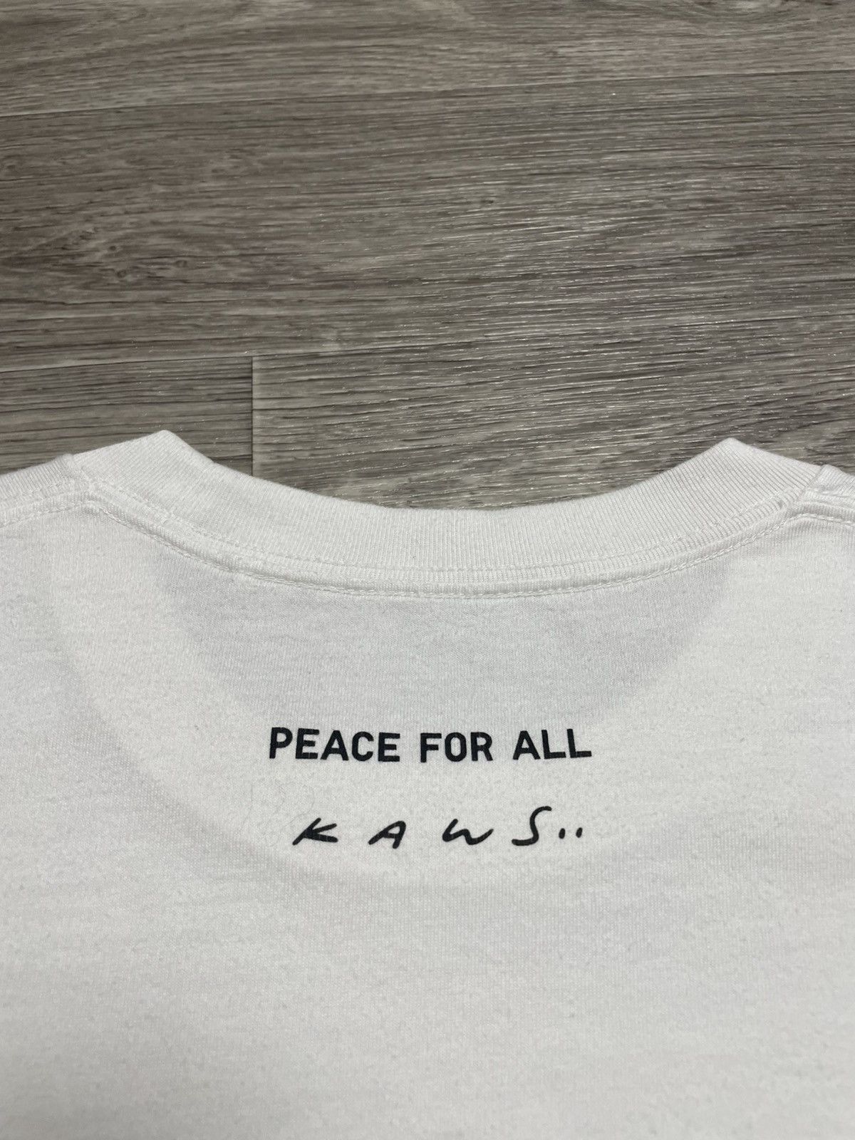Kaws × Uniqlo Kaws x Uniqlo Peace For All T-Shirt Size US M / EU 48-50 / 2 - 13 Thumbnail