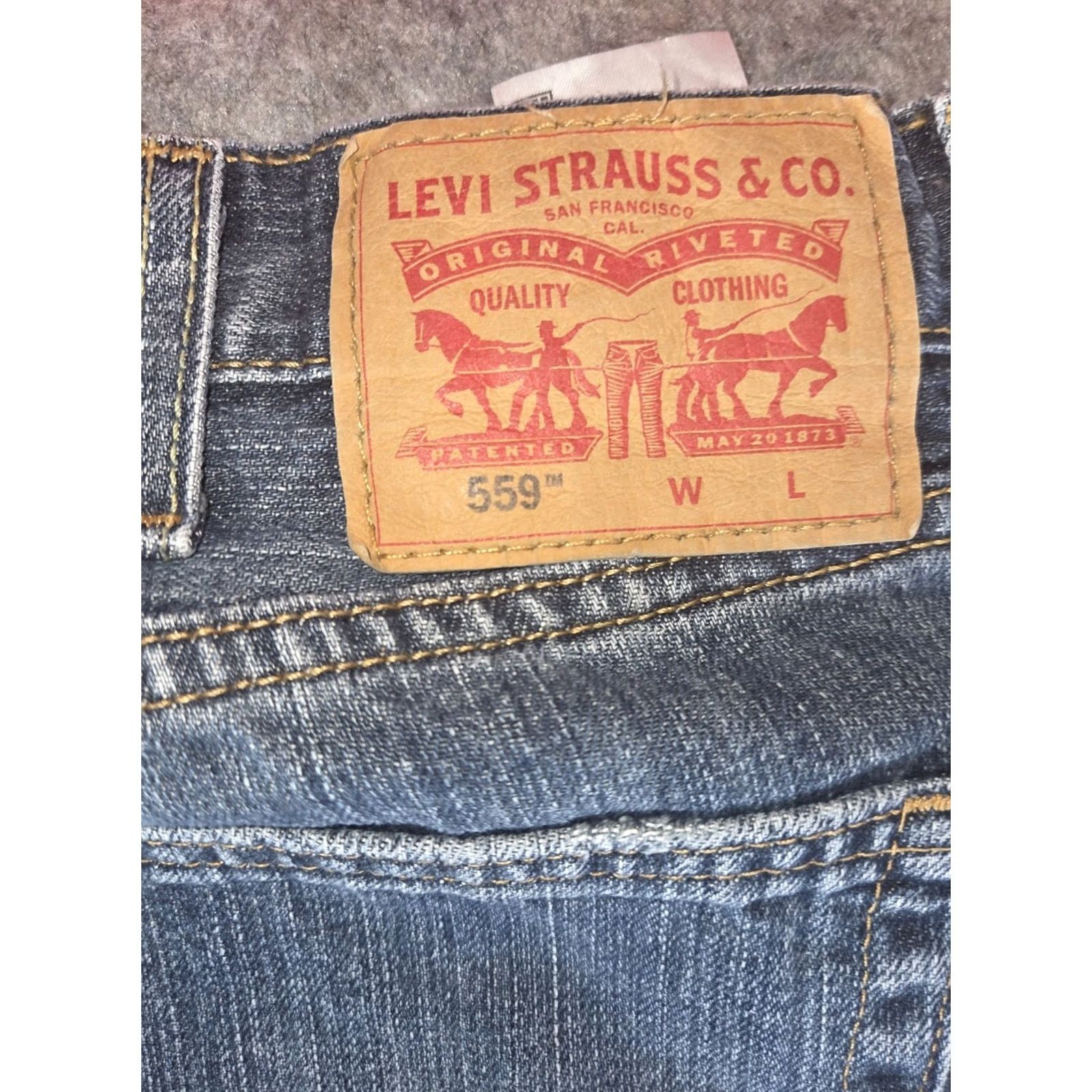Levi's VINTAGE Levi's Jeans Mens 38x34 Blue Denim 559 Relaxed Straight Y2K Faded Size US 38 / EU 54 - 5 Thumbnail
