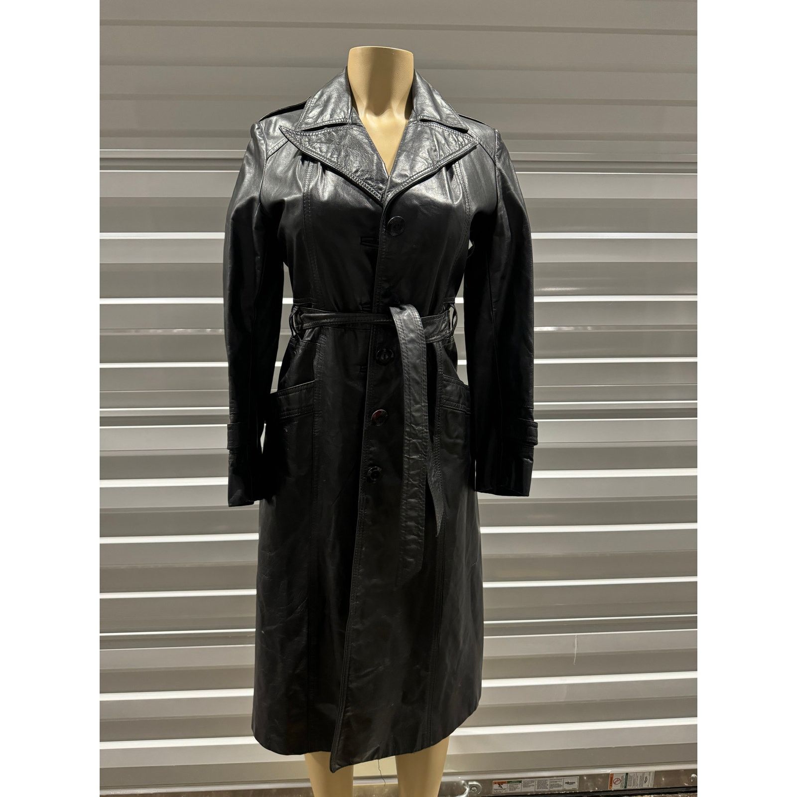 Vintage LEATHER vintage TRENCH COAT Size XS / US 0-2 / IT 36-38 - 1 Thumbnail