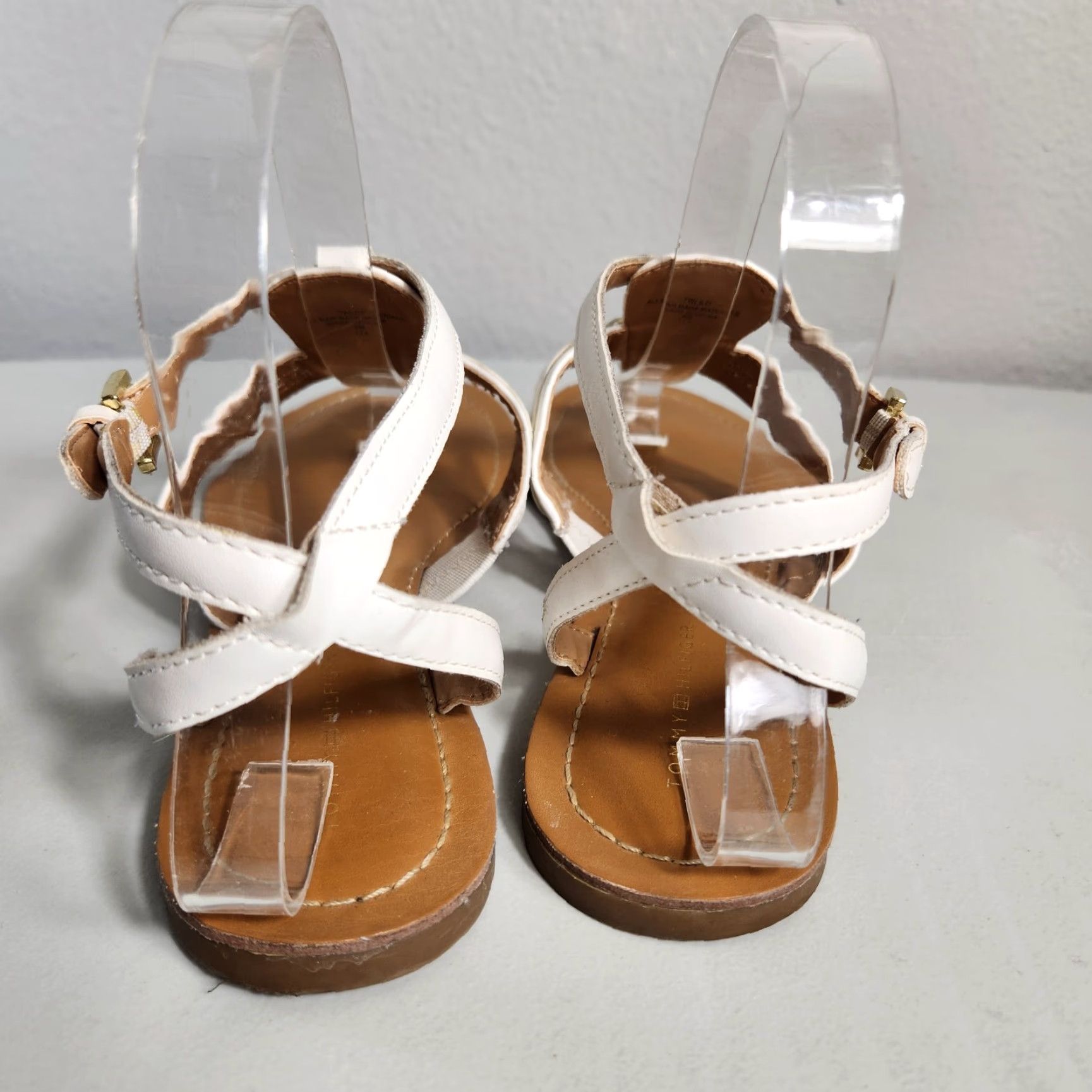 Tommy Hilfiger Tommy Hilfiger White Vegan Leather Lorine Strappy Thong Sandals-Size 8 Size US 8 / IT 38 - 4 Thumbnail