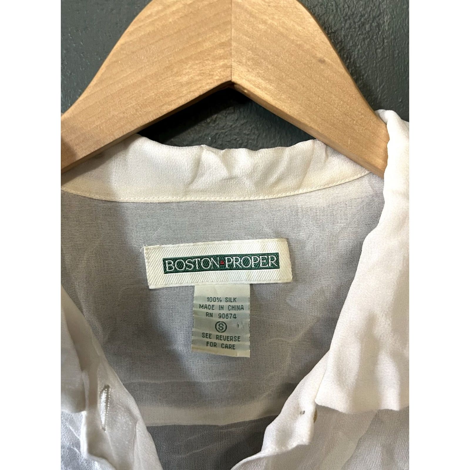 Boston Proper VINTAGE Boston Proper Womens White Long Sleeve Silk Button Up Shirt Size Small Size S / US 4 / IT 40 - 3 Thumbnail
