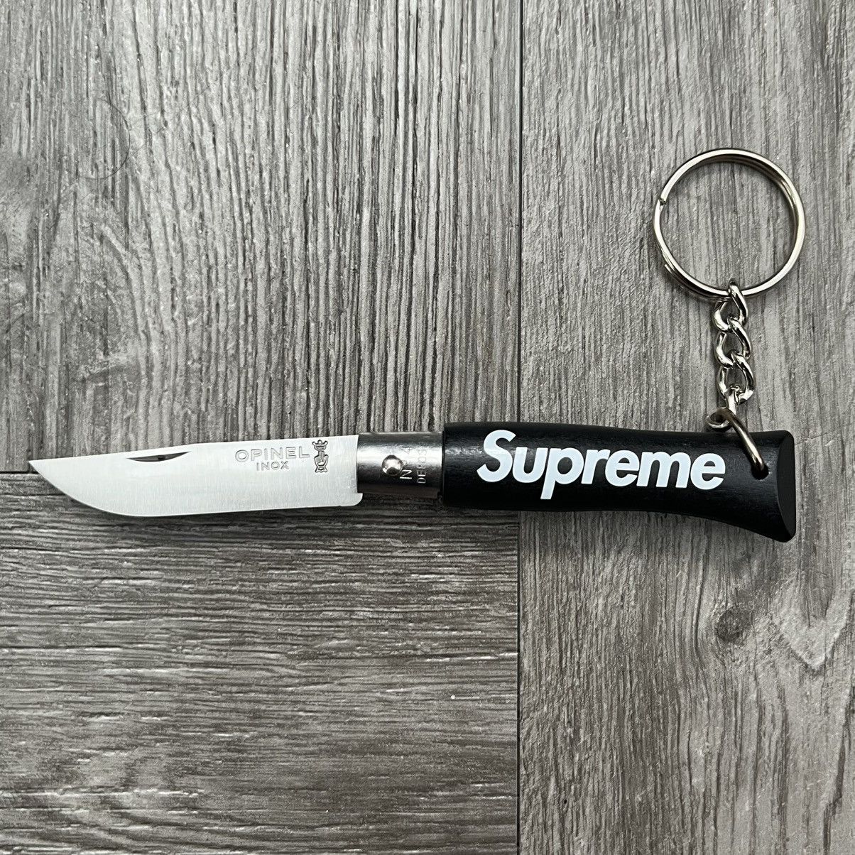 Supreme Supreme Opinel Keychain Knife Black Size ONE SIZE - 1 Thumbnail