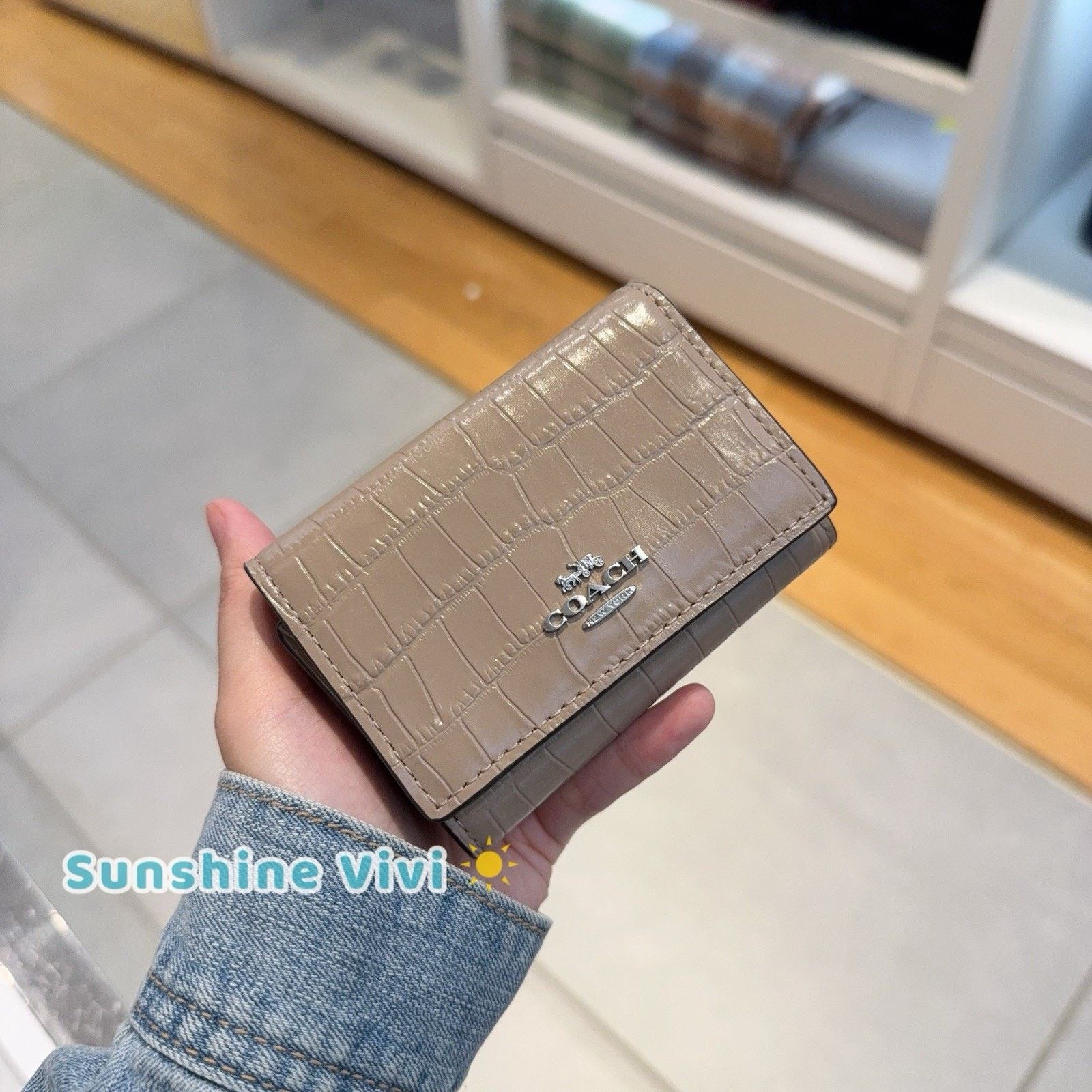 Coach NWT COACH Crocodile Embossed Leather 3-fold Wallet CU914 Size ONE SIZE - 1 Thumbnail