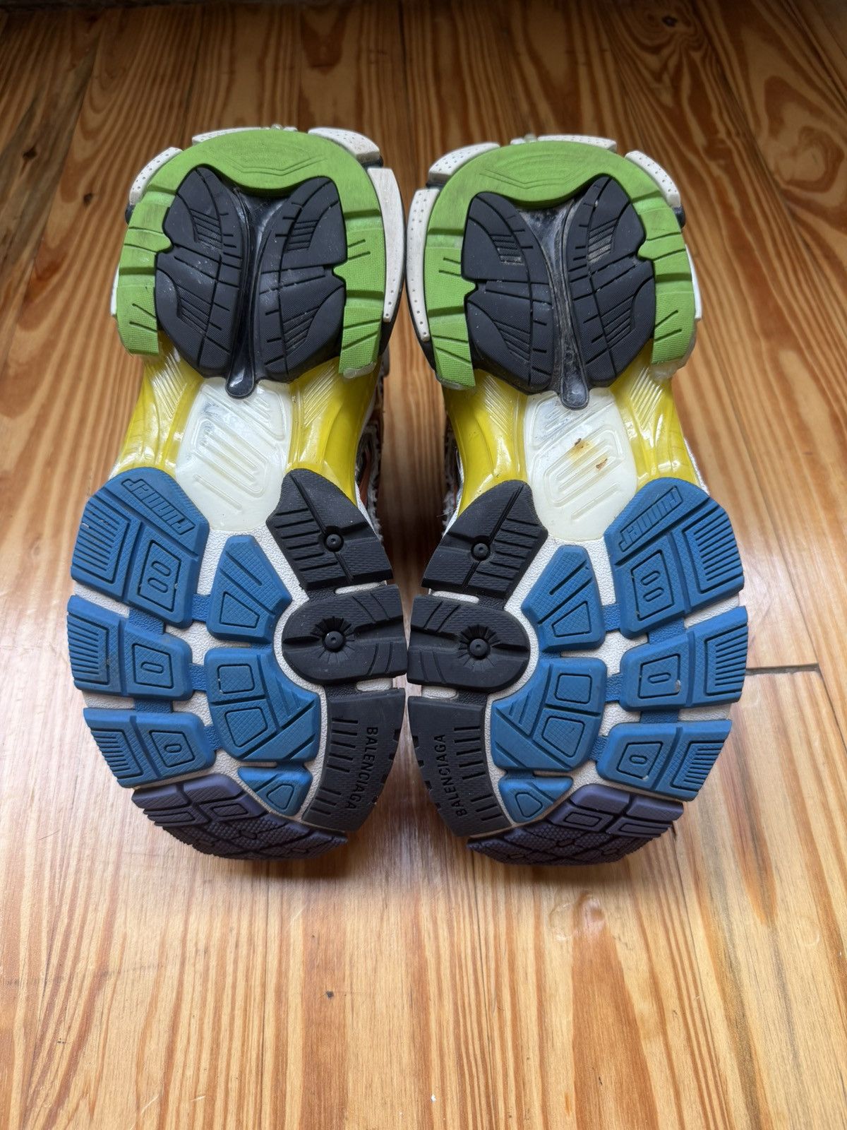 Balenciaga BALENCIAGA RUNNERS Size US 7 / IT 37 - 5 Thumbnail