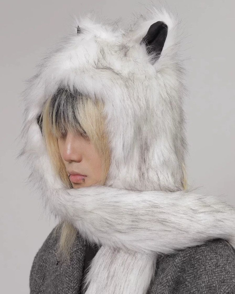 Japanese Brand Punk faux fur fox ear hat scarf gloves 3 in 1 beanie hat Size ONE SIZE - 1 Thumbnail