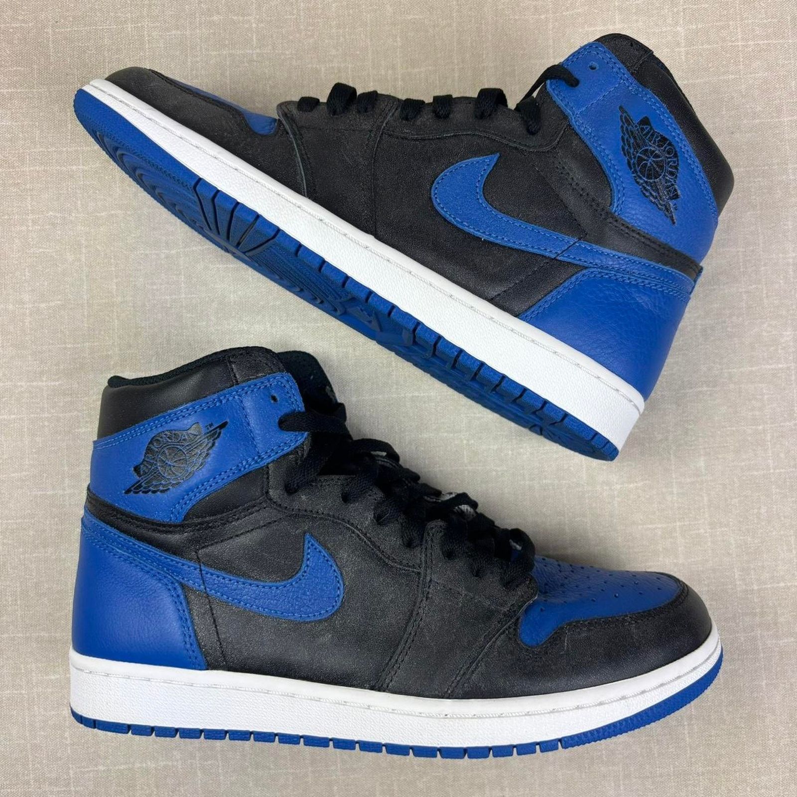 Jordan Brand 🥶 2017 Air Jordan 1 Retro High OG “Royal” Size US 9.5 / EU 42-43 - 2 Thumbnail