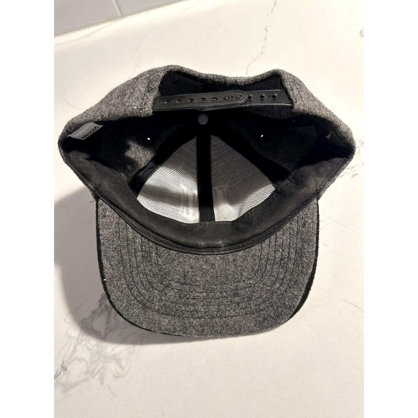 Big Dogs VINTAGE Big Dogs "Think Big" Gray Wool Snapback Hat Cap Adjustable Black 1990s Hats Mens Boys Girls Size ONE SIZE - 4 Thumbnail