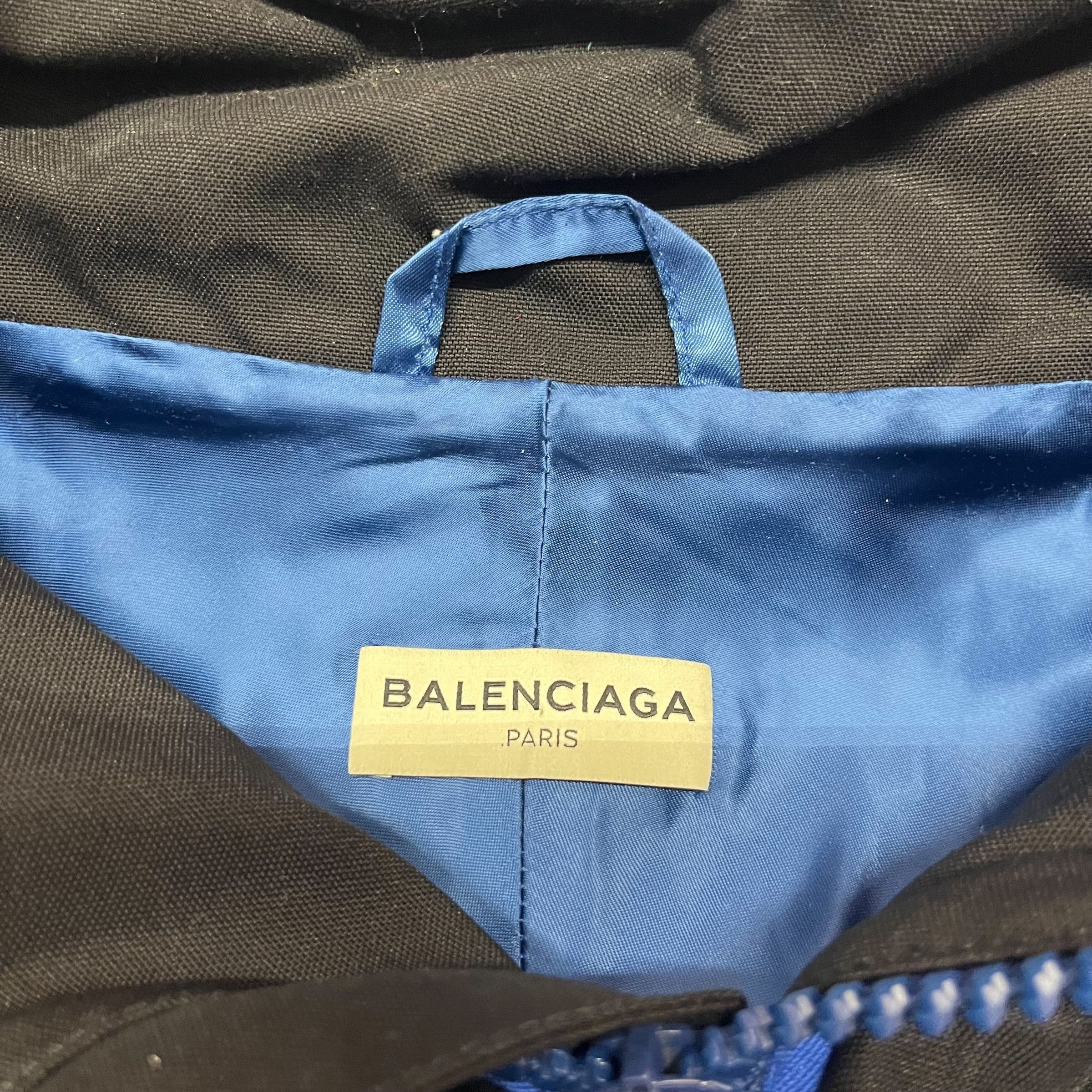 Balenciaga AW17 C-Shape Runway Swing Parka Size US L / EU 52-54 / 3 - 4 Thumbnail