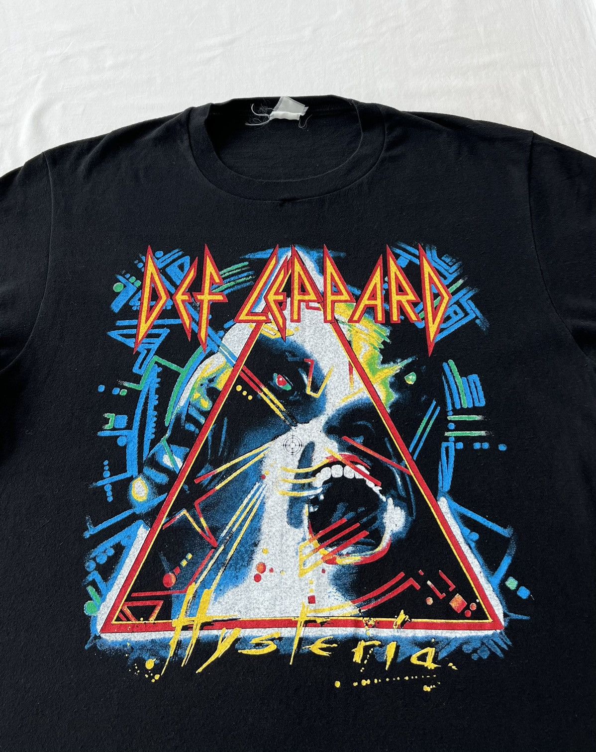 Band Tees Vintage 1987 Def Leppard Hysteria Tour Black T-shirt Size US L / EU 52-54 / 3 - 5 Thumbnail