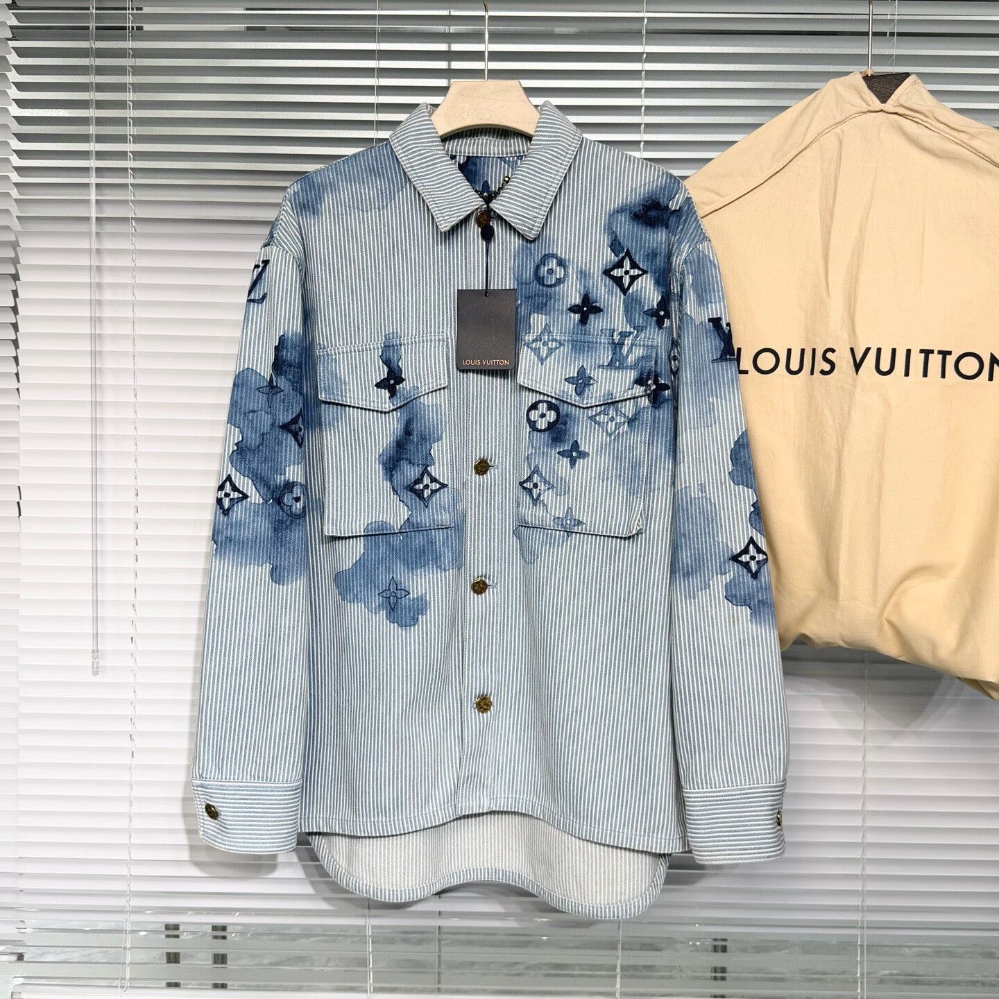 Louis Vuitton Louis Vuitton Denim Shirt Jacket Size US L / EU 52-54 / 3 - 1 Thumbnail