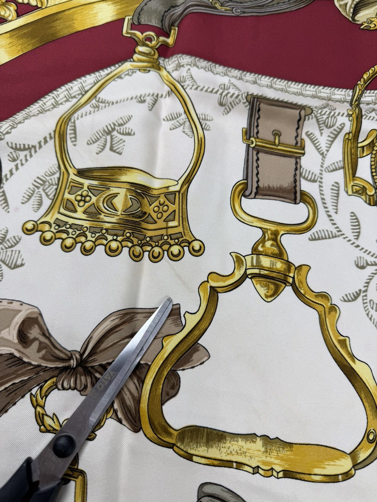 Hermes Hermes Etriers Silk Scarf Vintage Red Gold Size ONE SIZE - 7 Thumbnail