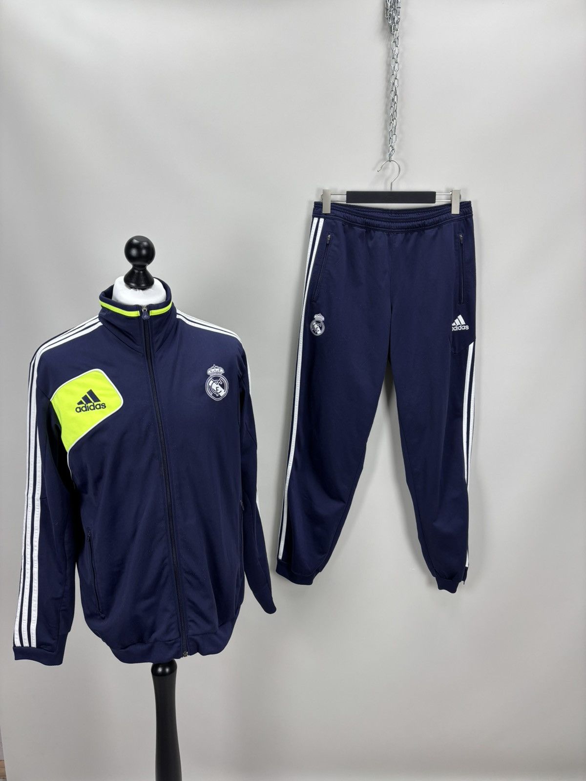 Adidas Mens vintage tracksuit Adidas Real Madrid 2012/2013 Size US L / EU 52-54 / 3 - 1 Thumbnail