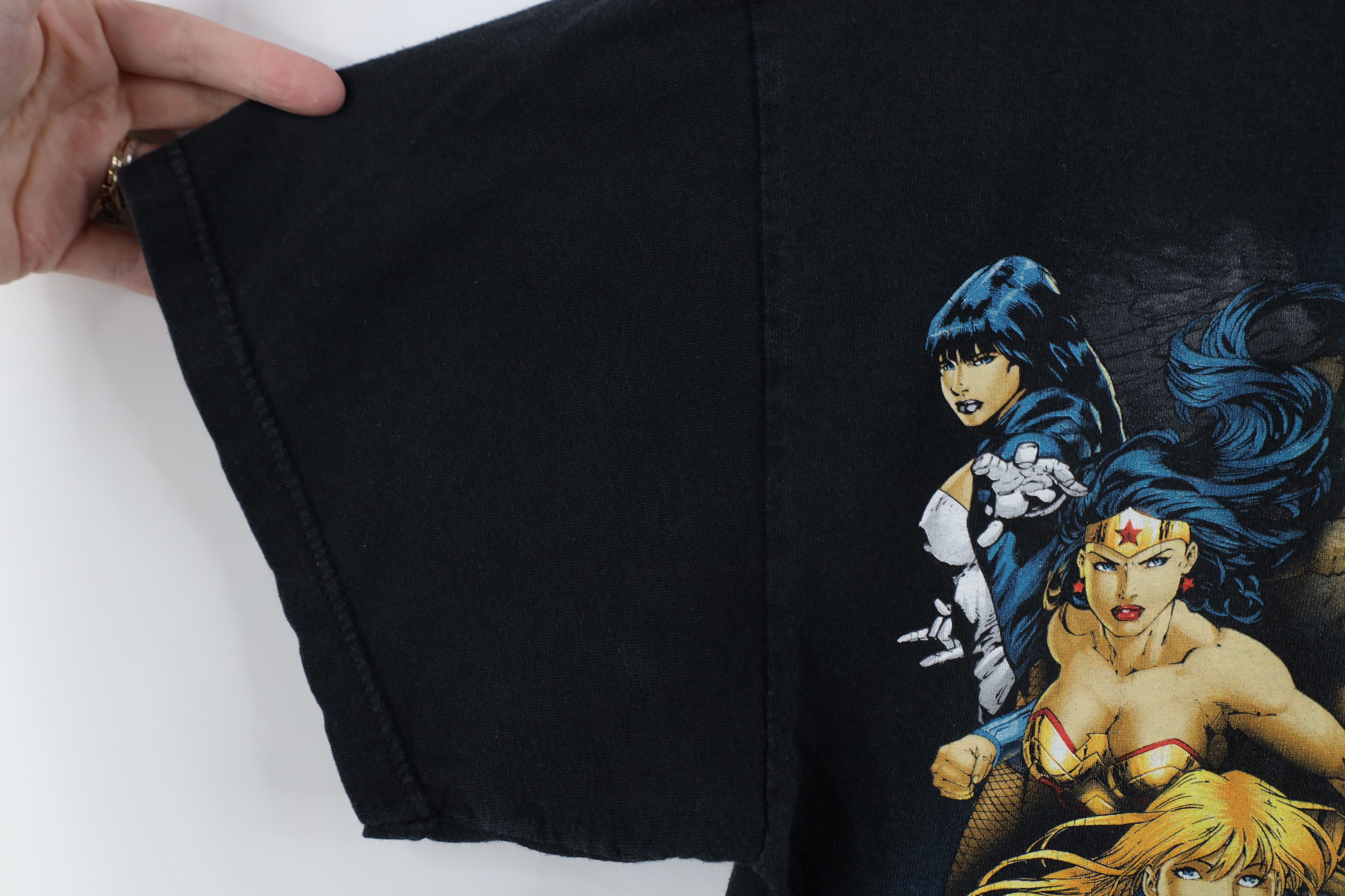 Vintage Vintage Y2K DC Comics Justice League Superhero T-Shirt Black Size US L / EU 52-54 / 3 - 8 Thumbnail
