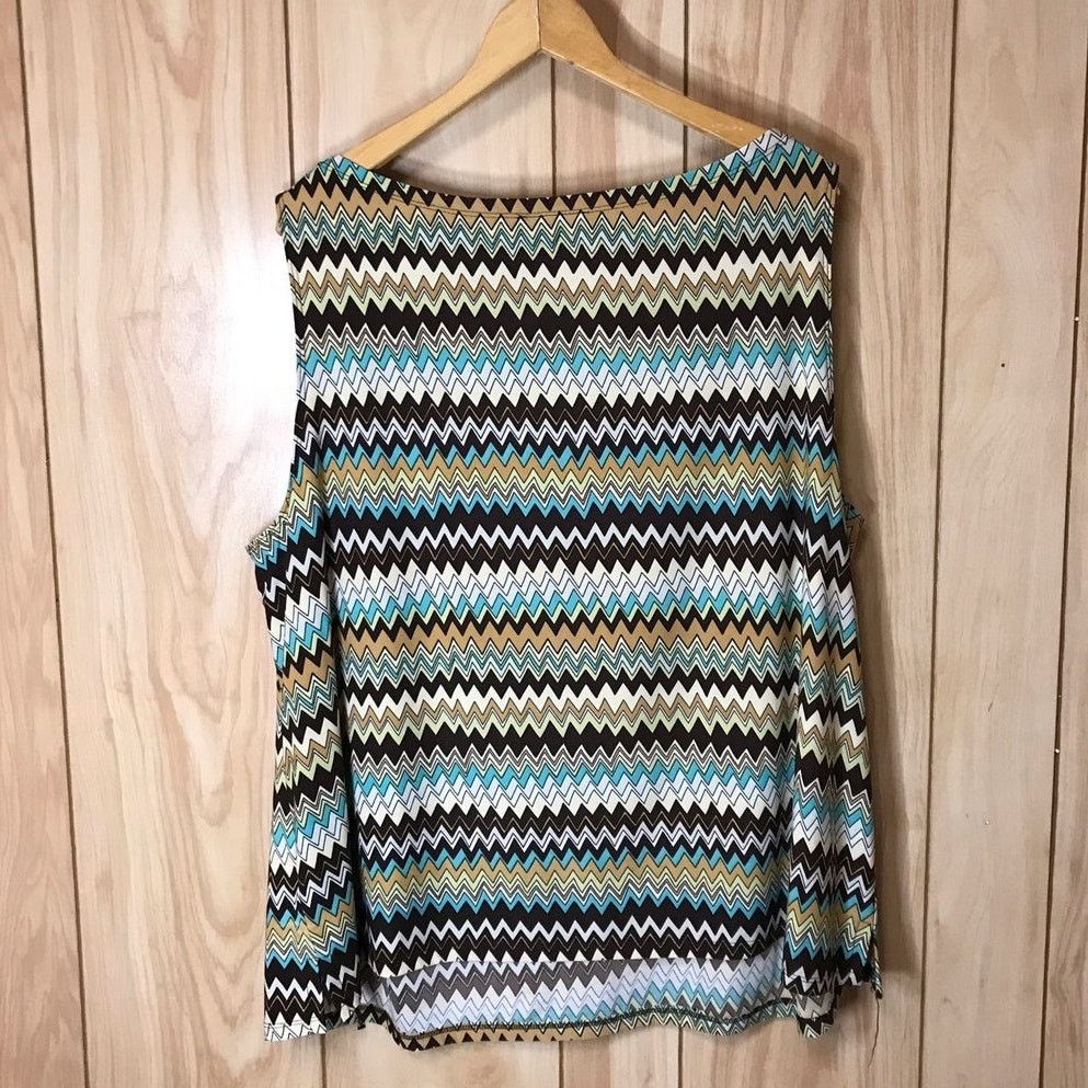 Other I.N. Studio Zig-Zag Round Neck Sleeveless Stretch Blouse 3X Size 3XL / US 20-22 - 2 Thumbnail