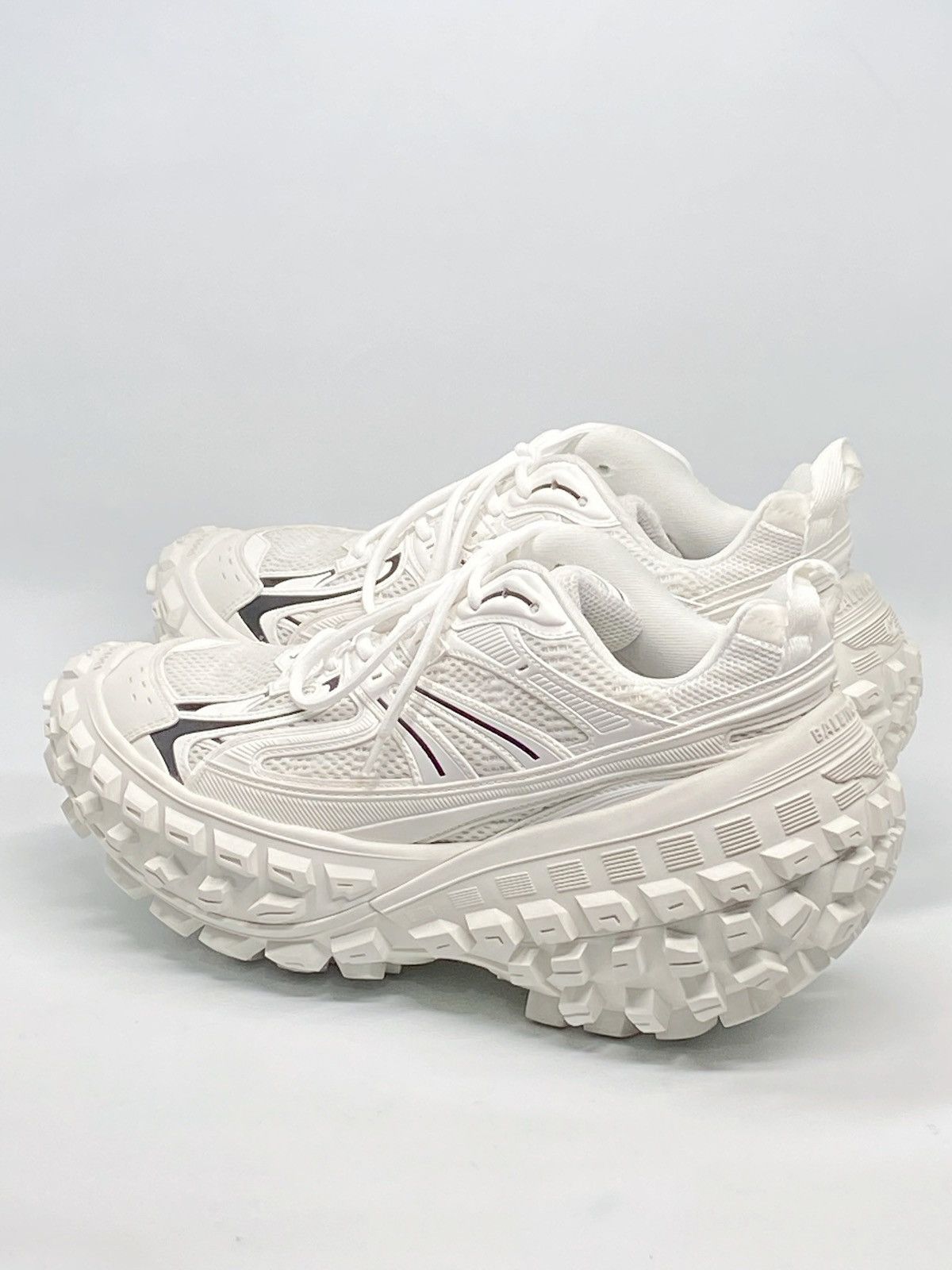 Balenciaga Balenciaga Bouncer Sneaker size 42/us size 9 Size US 9 / EU 42 - 7 Thumbnail