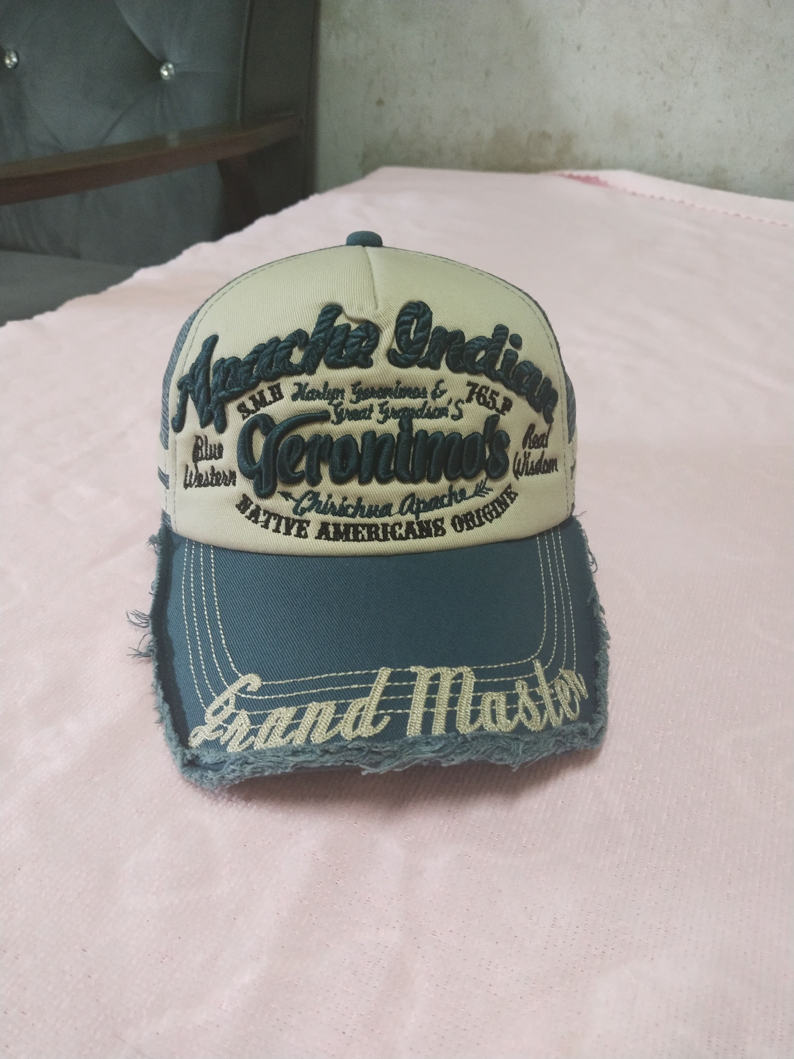 Japanese Brand × Vintage VINTAGE DISTRESSED APACHE INDIAN TRUCKER CAP Size ONE SIZE - 1 Thumbnail